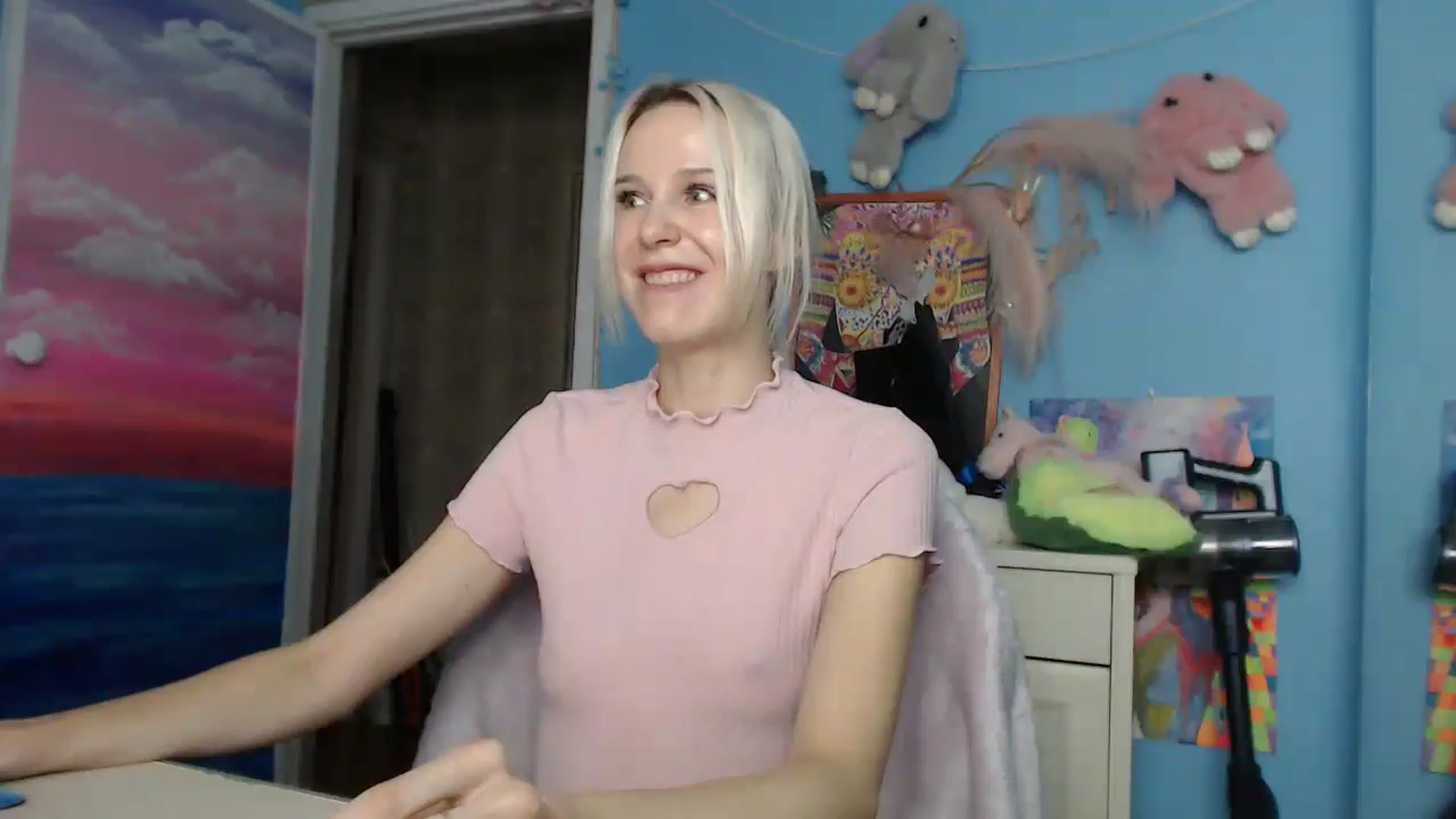 Gallery image thumbnail from Malina_kitty's myfreecams stream on, 06/11/2025, 05:16 image 18 of 20