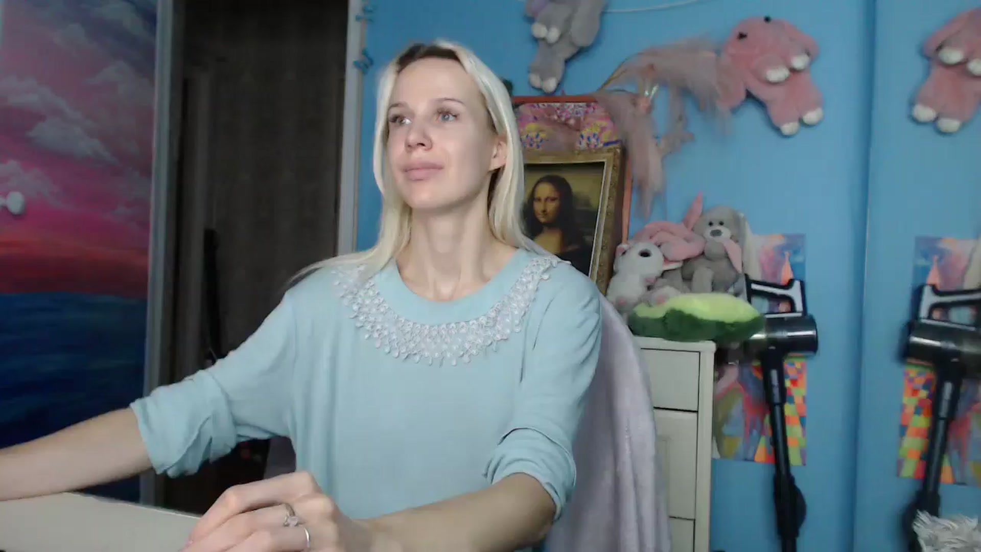 Gallery image thumbnail from Malina_kitty's myfreecams stream on, 06/18/2025, 05:19 image 1 of 20