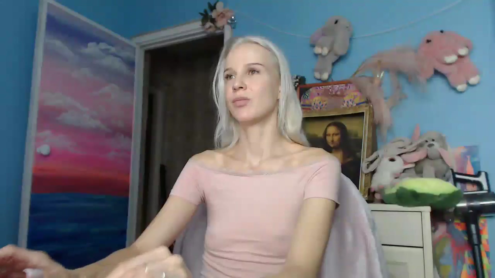 Gallery image thumbnail from Malina_kitty's myfreecams stream on, 06/19/2025, 06:05 image 4 of 20