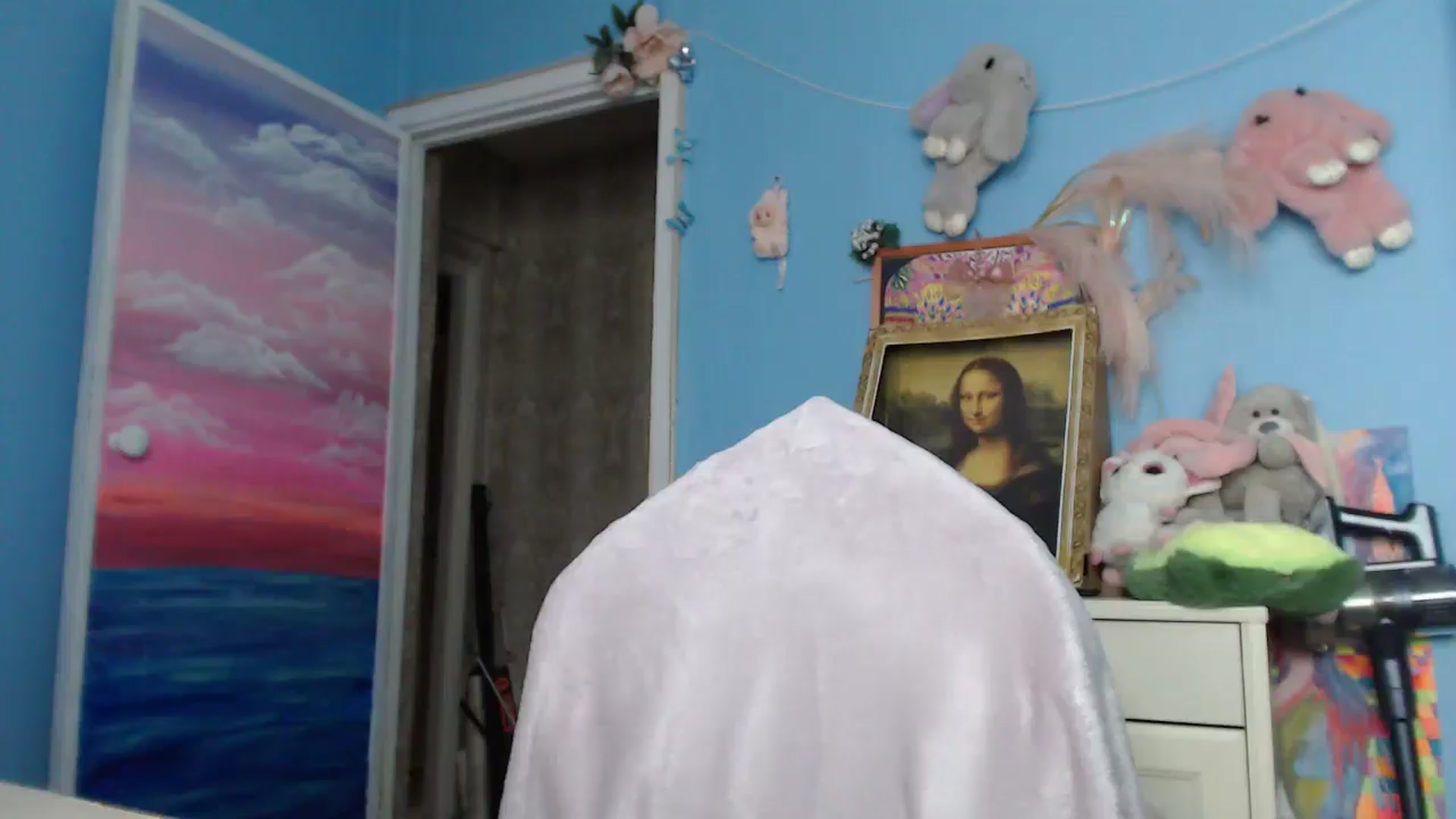 Gallery image thumbnail from Malina_kitty's myfreecams stream on, 06/19/2025, 06:05 image 14 of 20