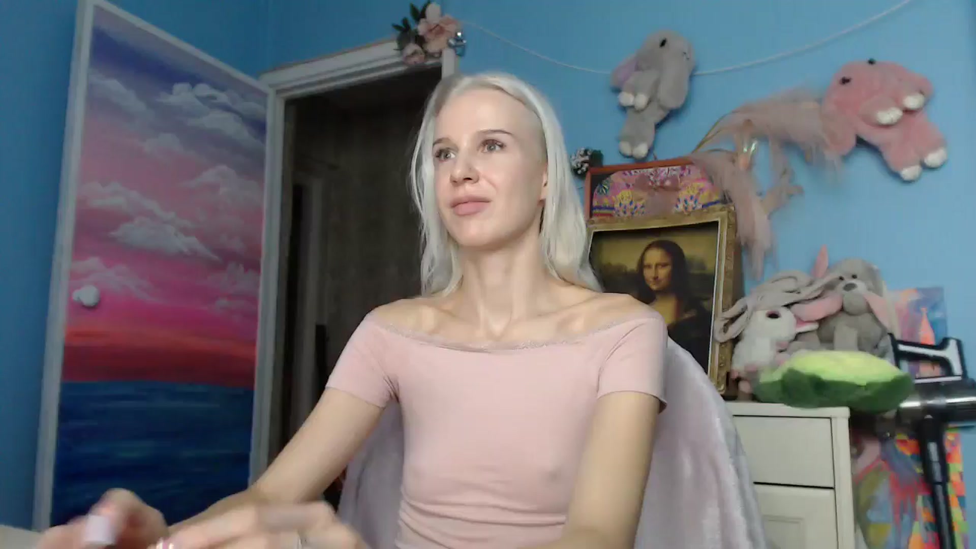 Gallery image thumbnail from Malina_kitty's myfreecams stream on, 06/19/2025, 06:05 image 6 of 20