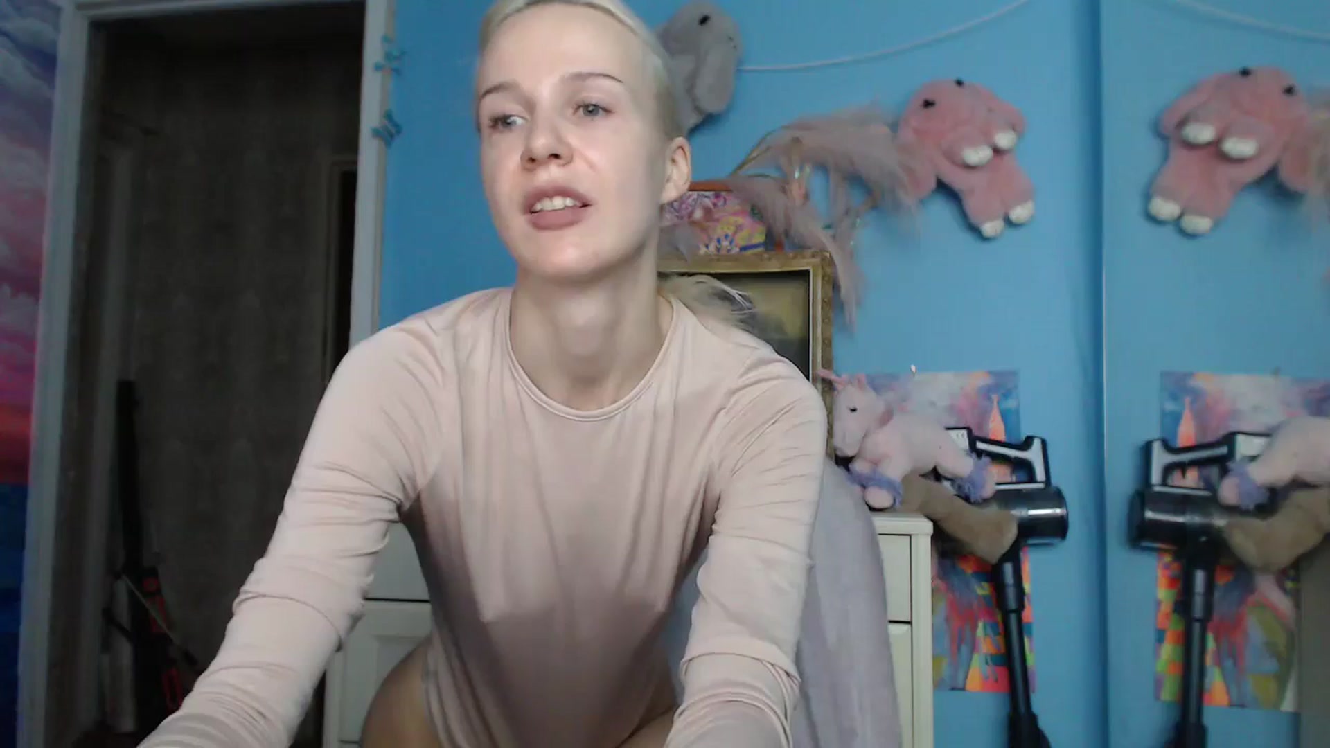 Gallery image thumbnail from Malina_kitty's myfreecams stream on, 07/04/2025, 03:41 image 11 of 20