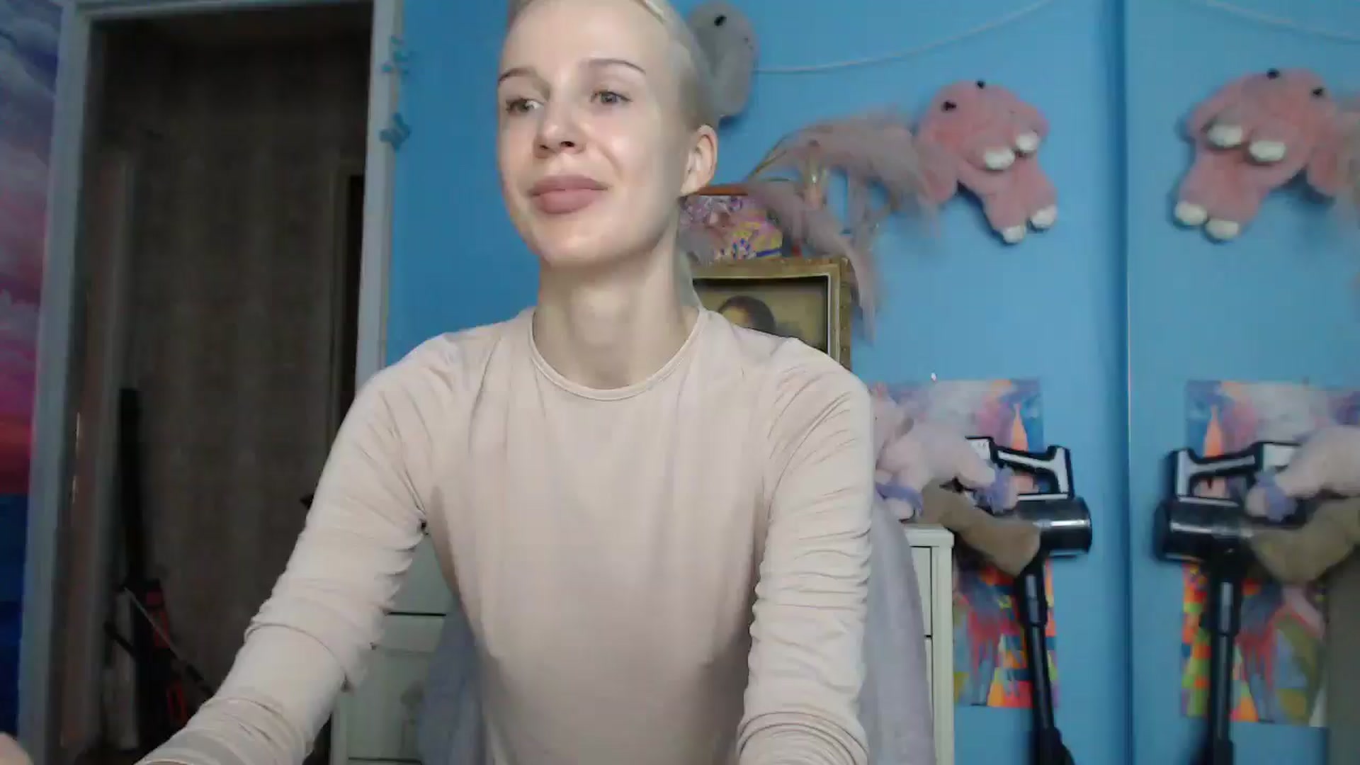 Gallery image thumbnail from Malina_kitty's myfreecams stream on, 07/04/2025, 03:41 image 17 of 20