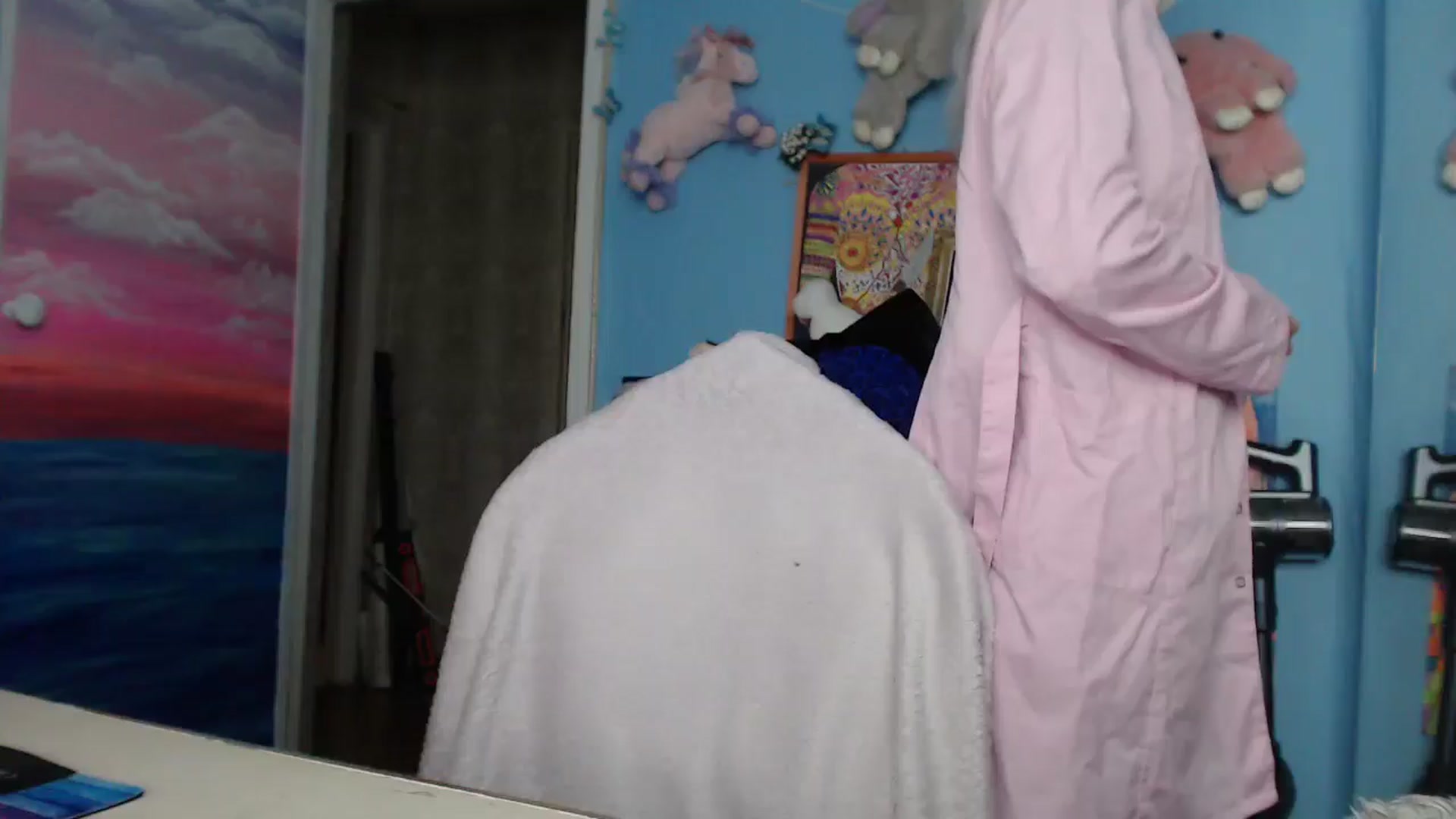 Gallery image thumbnail from Malina_kitty's myfreecams stream on, 08/13/2025, 04:17 image 1 of 20