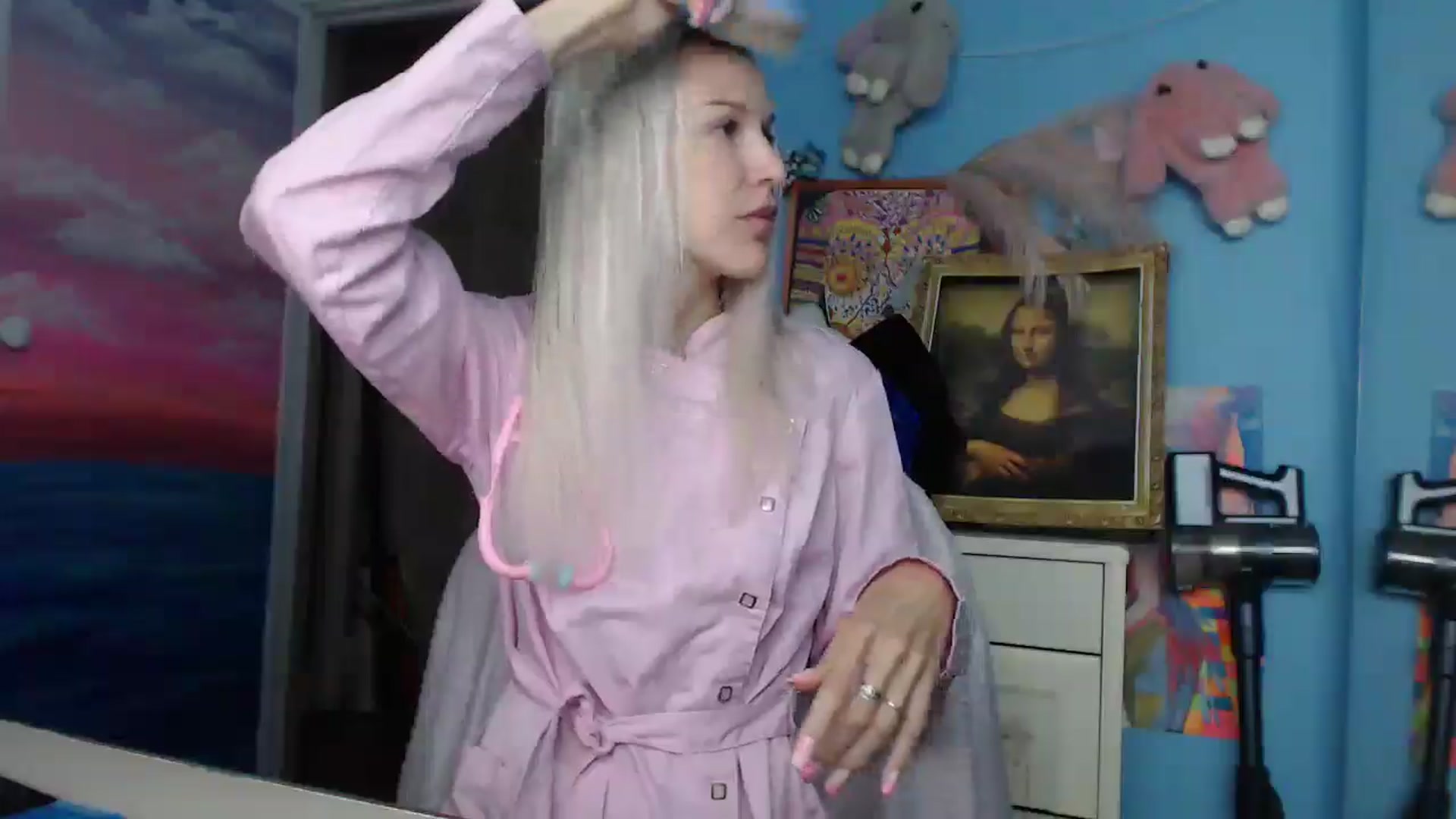Gallery image thumbnail from Malina_kitty's myfreecams stream on, 08/13/2025, 04:17 image 10 of 20