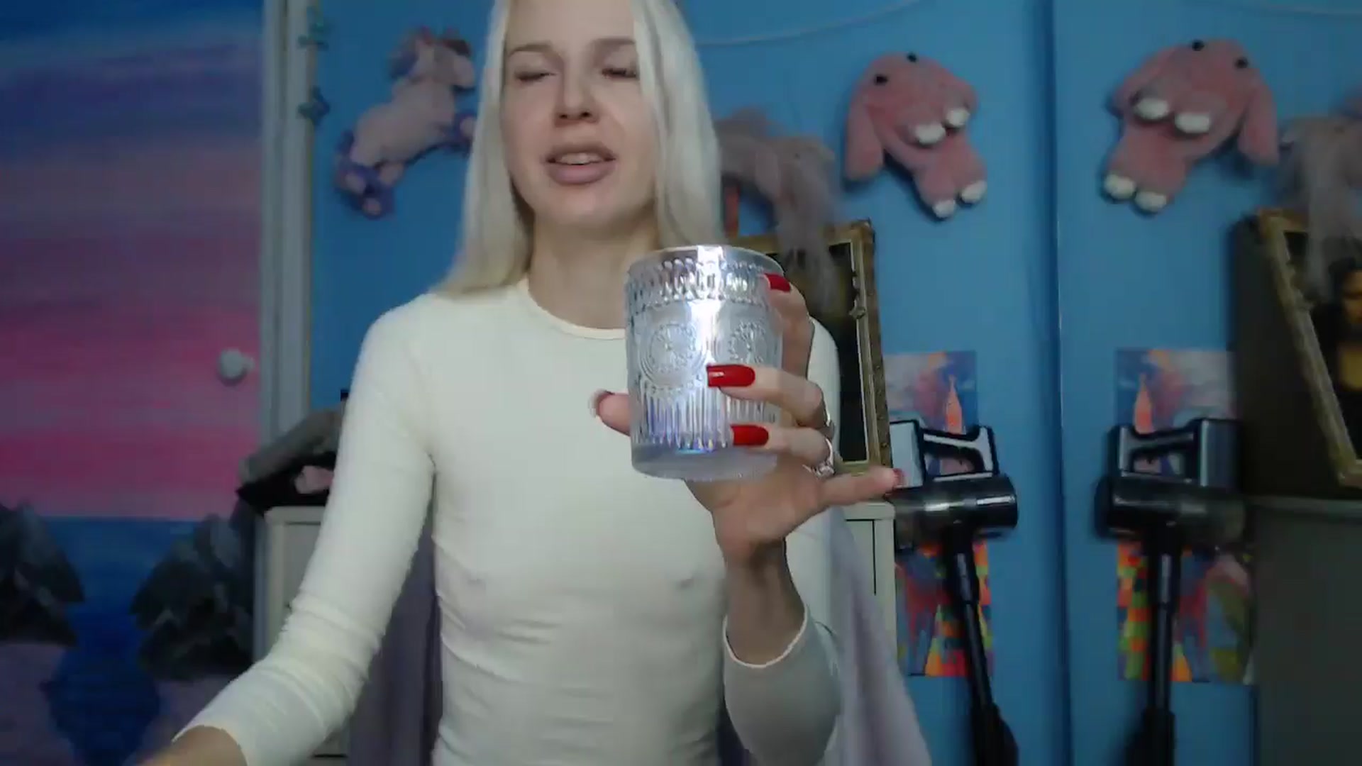 Gallery image thumbnail from Malina_kitty's myfreecams stream on, 10/02/2025, 05:17 image 7 of 20
