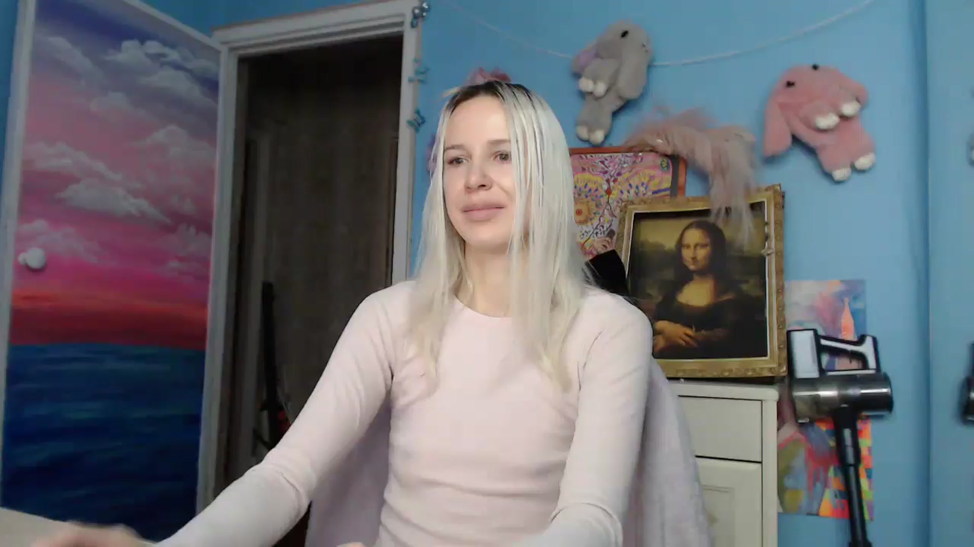 Gallery image thumbnail from Malina_kitty's myfreecams stream on, 10/05/2025, 03:14 image 14 of 20