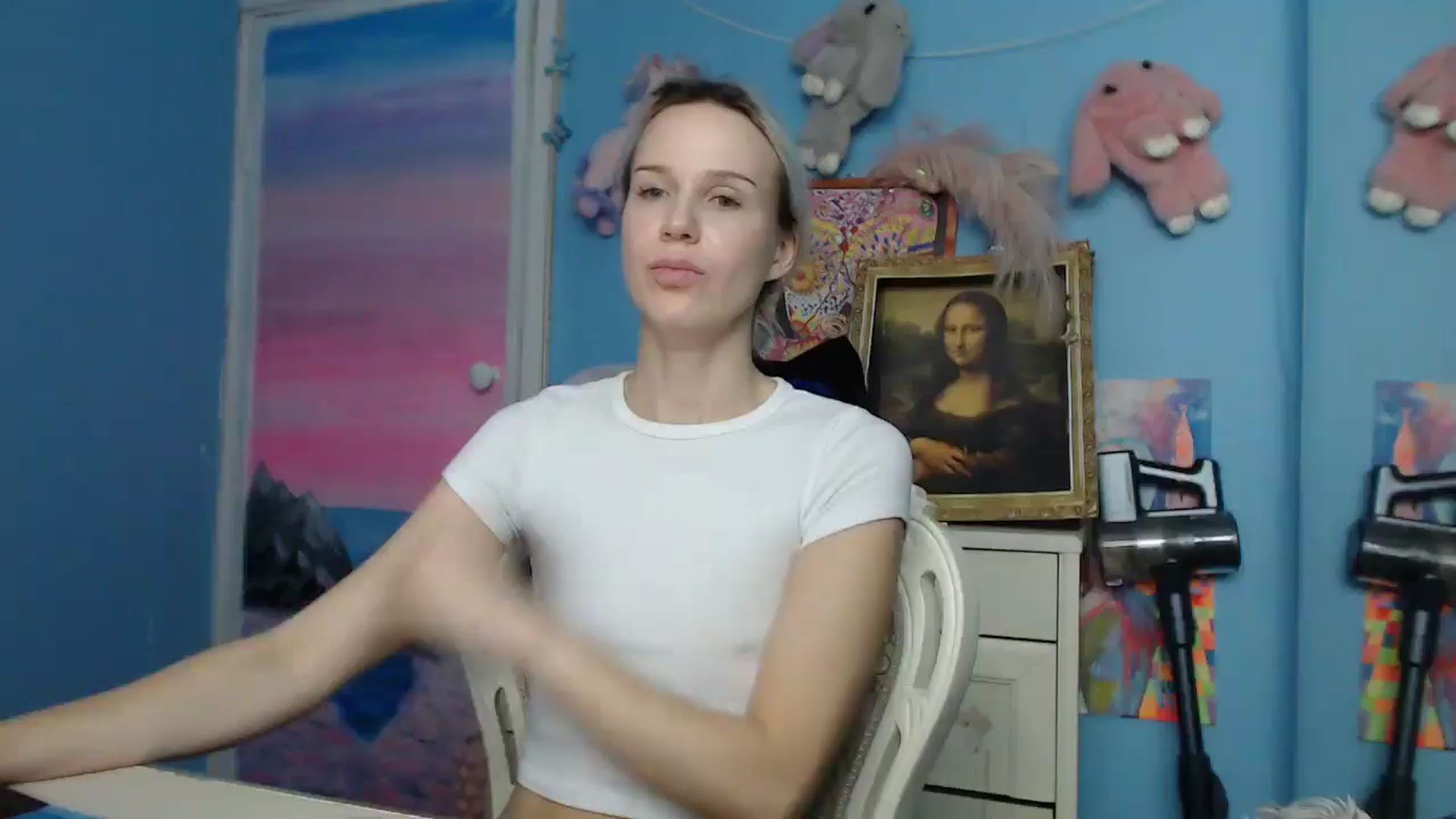 Gallery image thumbnail from Malina_kitty's myfreecams stream on, 10/10/2025, 05:48 image 10 of 20