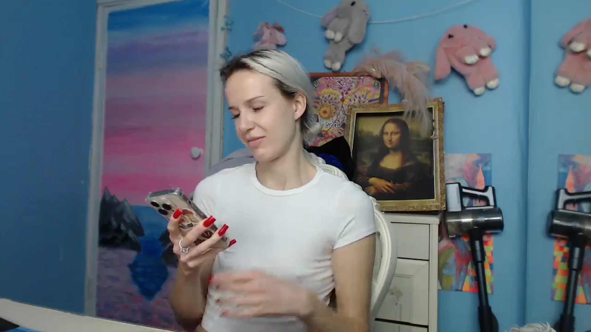 Gallery image thumbnail from Malina_kitty's myfreecams stream on, 10/10/2025, 05:48 image 16 of 20