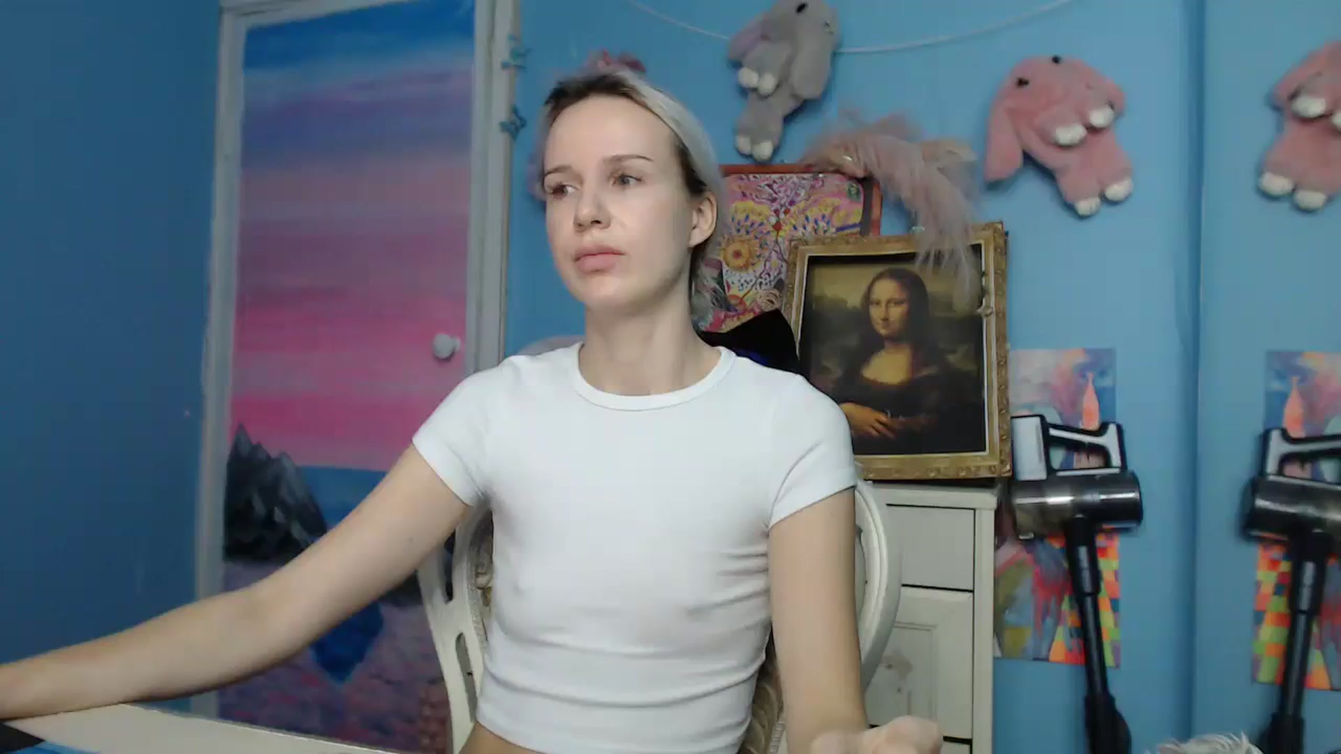 Gallery image thumbnail from Malina_kitty's myfreecams stream on, 10/10/2025, 05:48 image 6 of 20