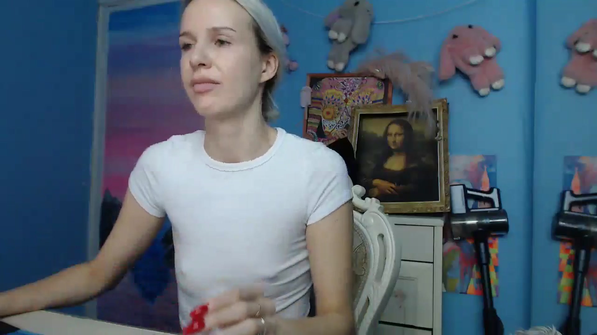 Gallery image thumbnail from Malina_kitty's myfreecams stream on, 10/10/2025, 05:48 image 18 of 20
