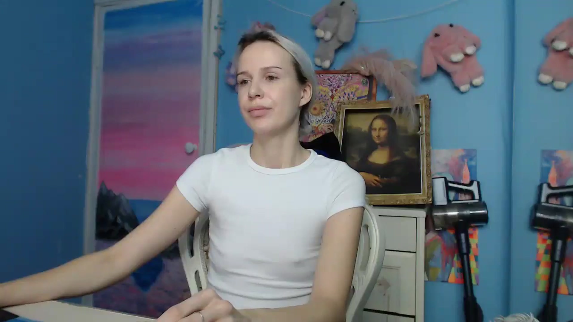 Gallery image thumbnail from Malina_kitty's myfreecams stream on, 10/10/2025, 05:48 image 12 of 20