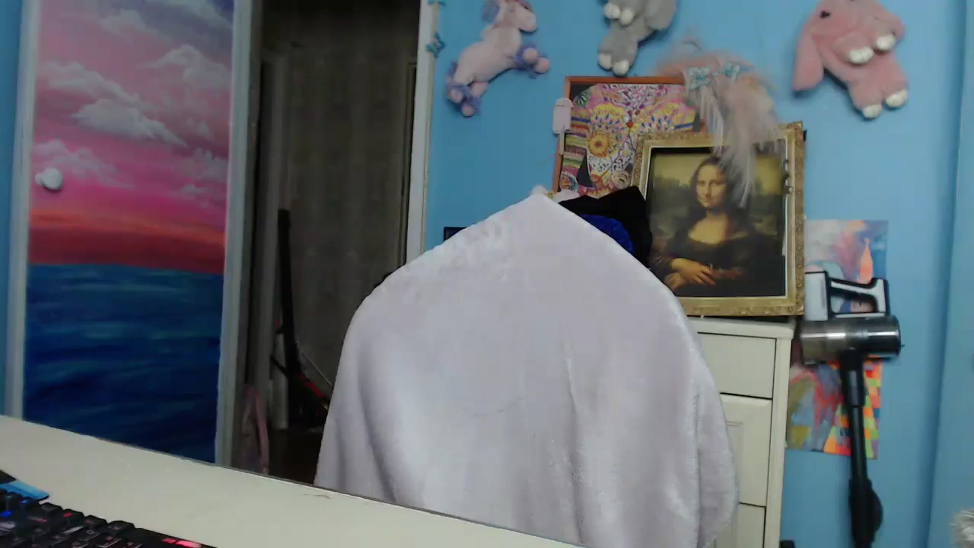 Gallery image thumbnail from Malina_kitty's myfreecams stream on, 10/26/2025, 03:39 image 16 of 20