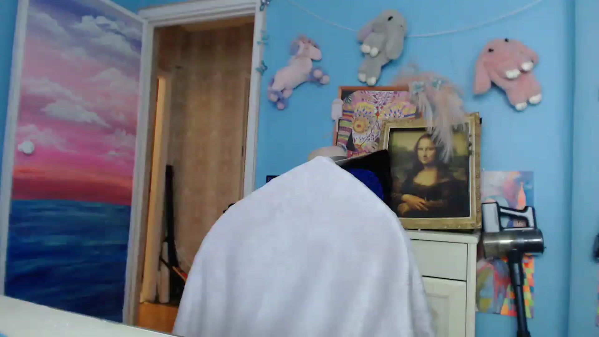 Gallery image thumbnail from Malina_kitty's myfreecams stream on, 10/27/2025, 04:08 image 10 of 20