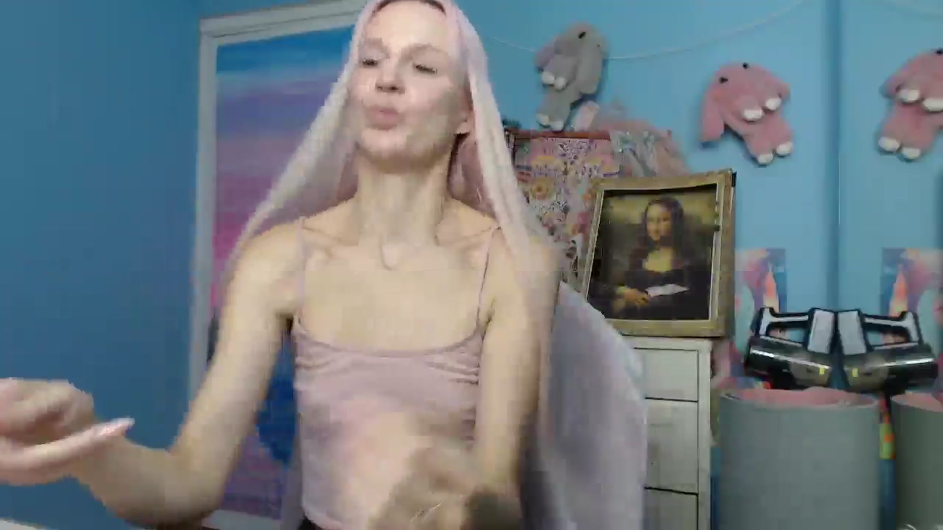 Gallery image thumbnail from Malina_kitty's myfreecams stream on, 04/15/2026, 05:21 image 17 of 20