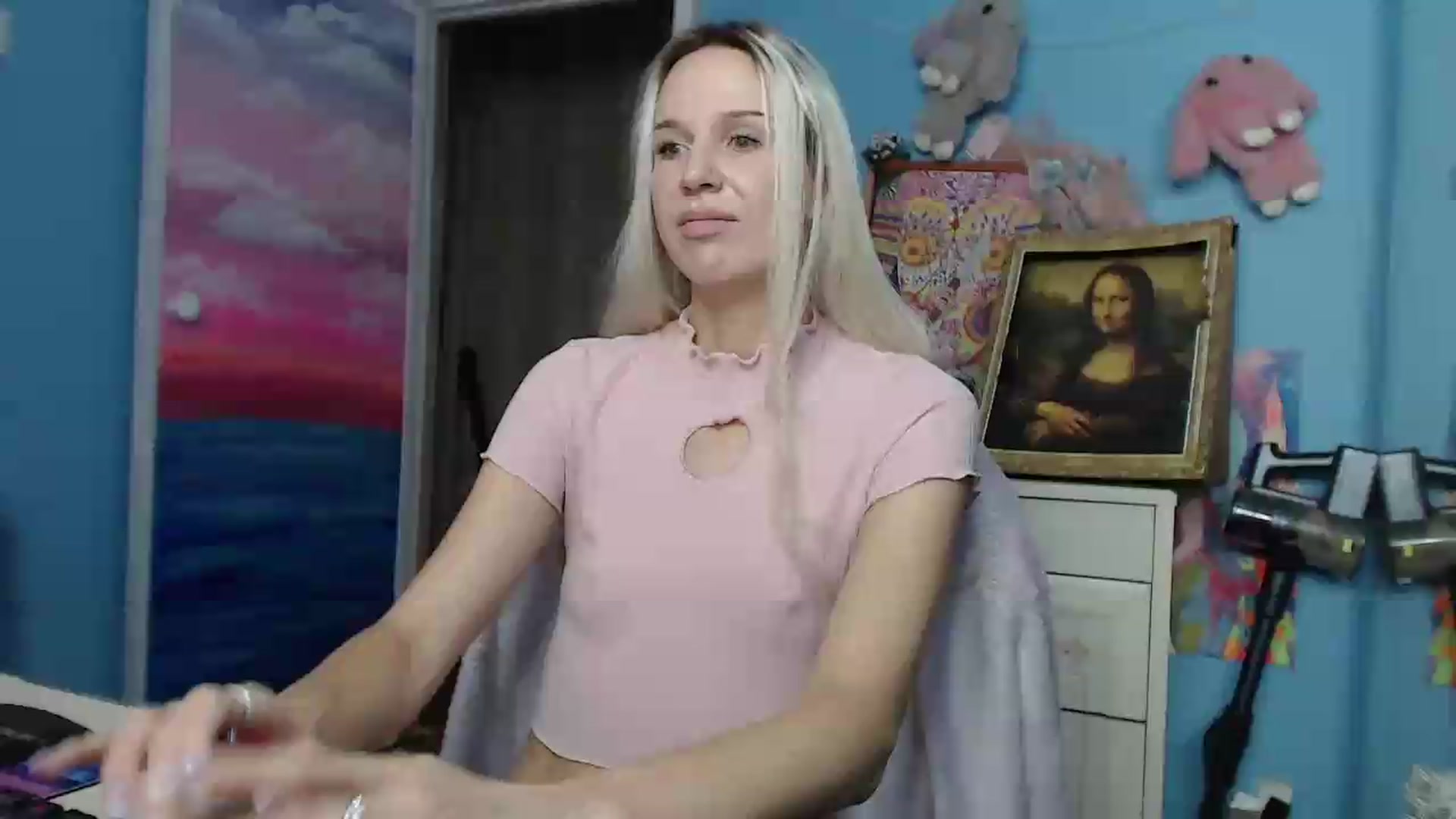 Gallery image thumbnail from Malina_kitty's myfreecams stream on, 08/28/2026, 06:11 image 15 of 20