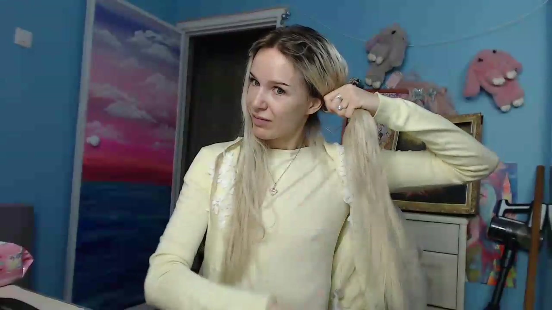 Gallery image thumbnail from Malina_kitty's myfreecams stream on, 09/06/2026, 05:42 image 6 of 20