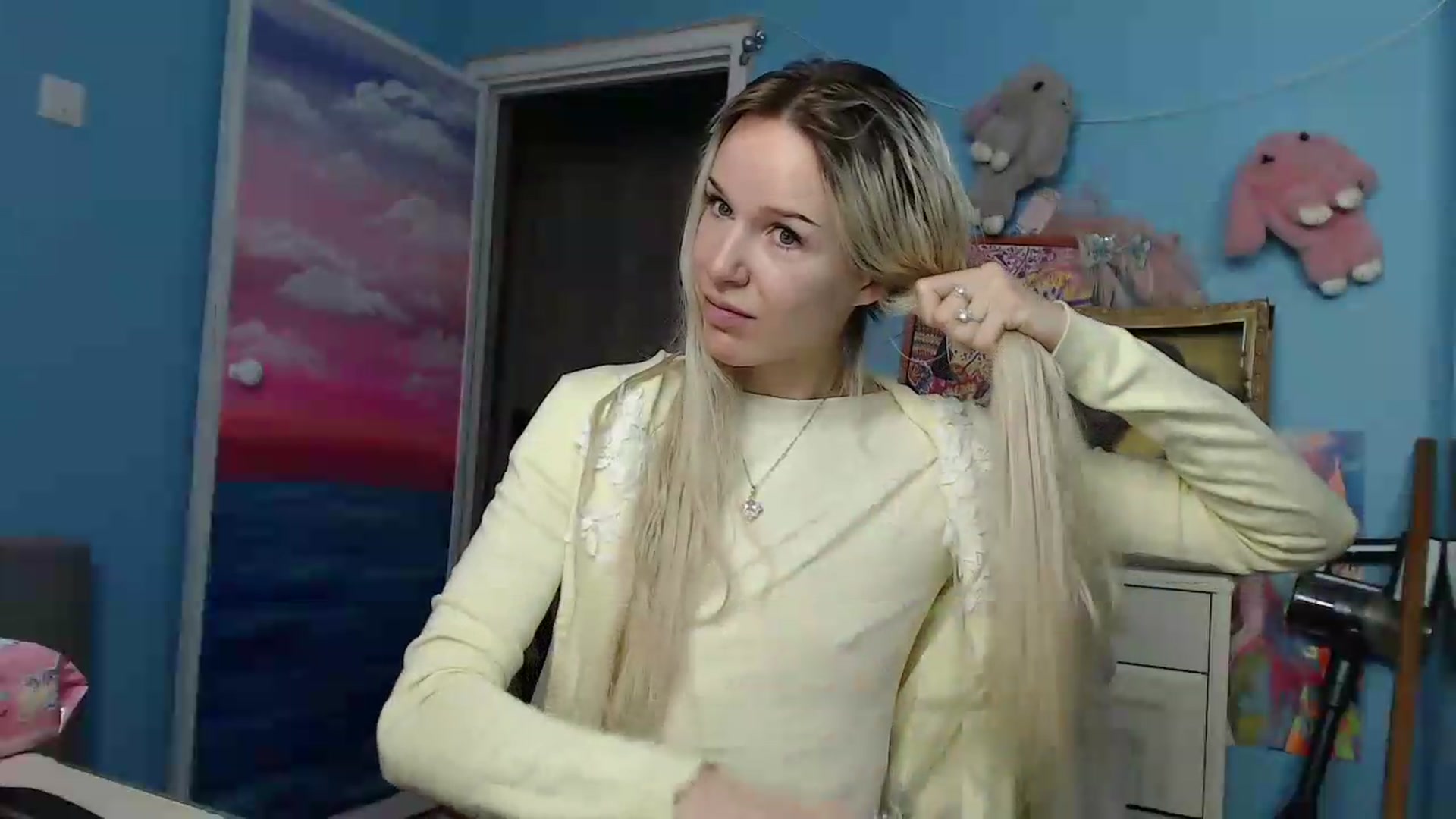 Gallery image thumbnail from Malina_kitty's myfreecams stream on, 09/06/2026, 05:42 image 5 of 20