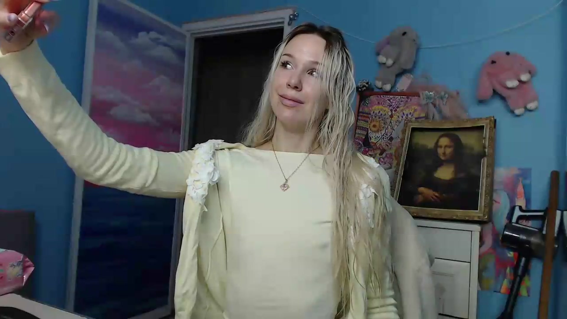 Gallery image thumbnail from Malina_kitty's myfreecams stream on, 09/06/2026, 05:42 image 4 of 20