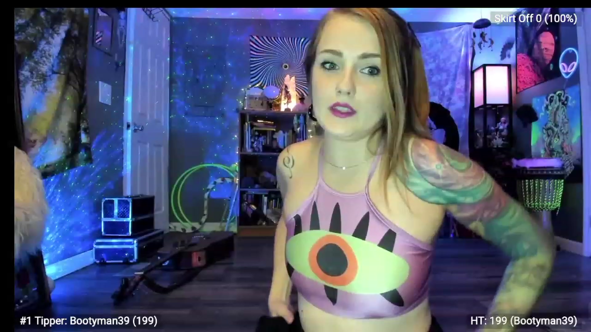 Gallery image thumbnail from Malunaa's myfreecams stream on, 12/01/2022, 01:01 image 7 of 20