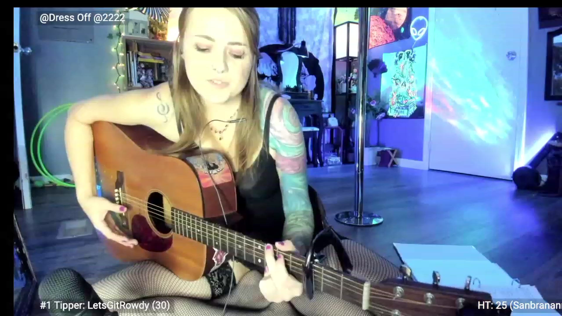 Gallery image thumbnail from Malunaa's myfreecams stream on, 12/05/2022, 23:52 image 11 of 20