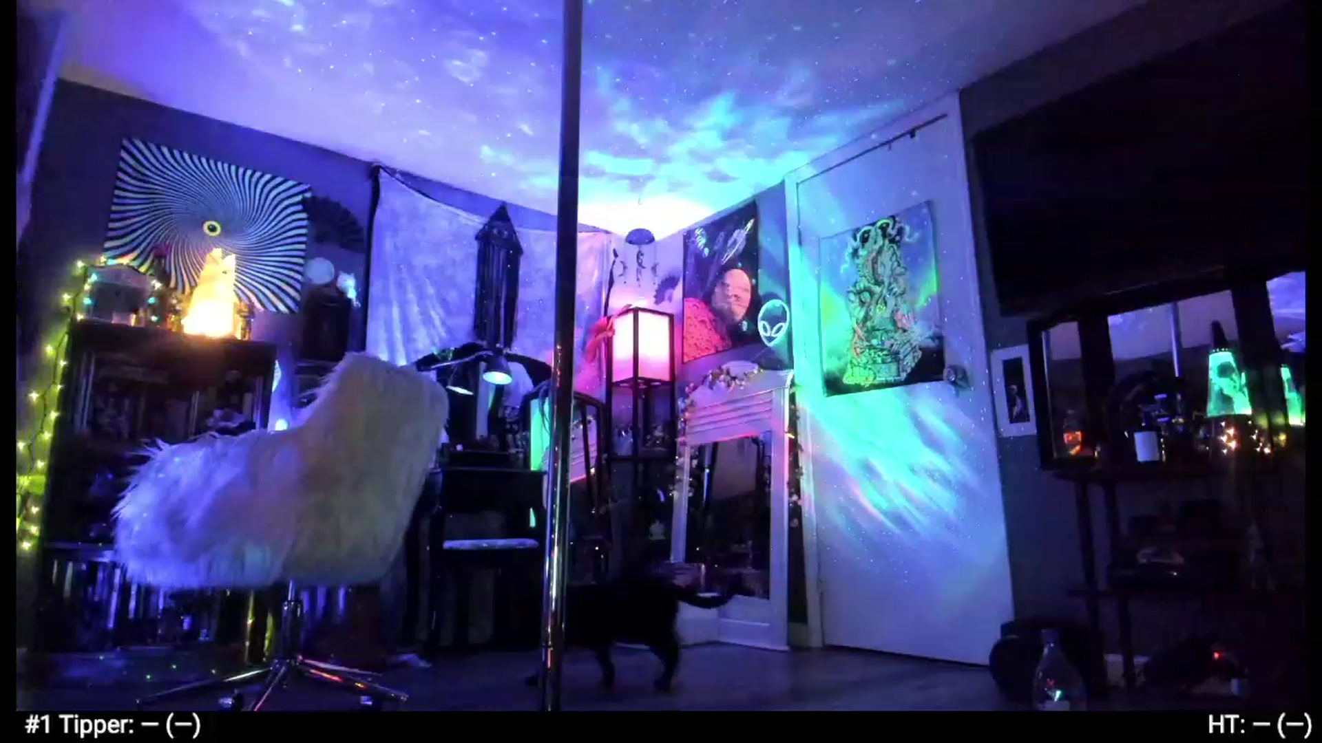 Gallery image thumbnail from Malunaa's myfreecams stream on, 03/13/2023, 23:58 image 10 of 20