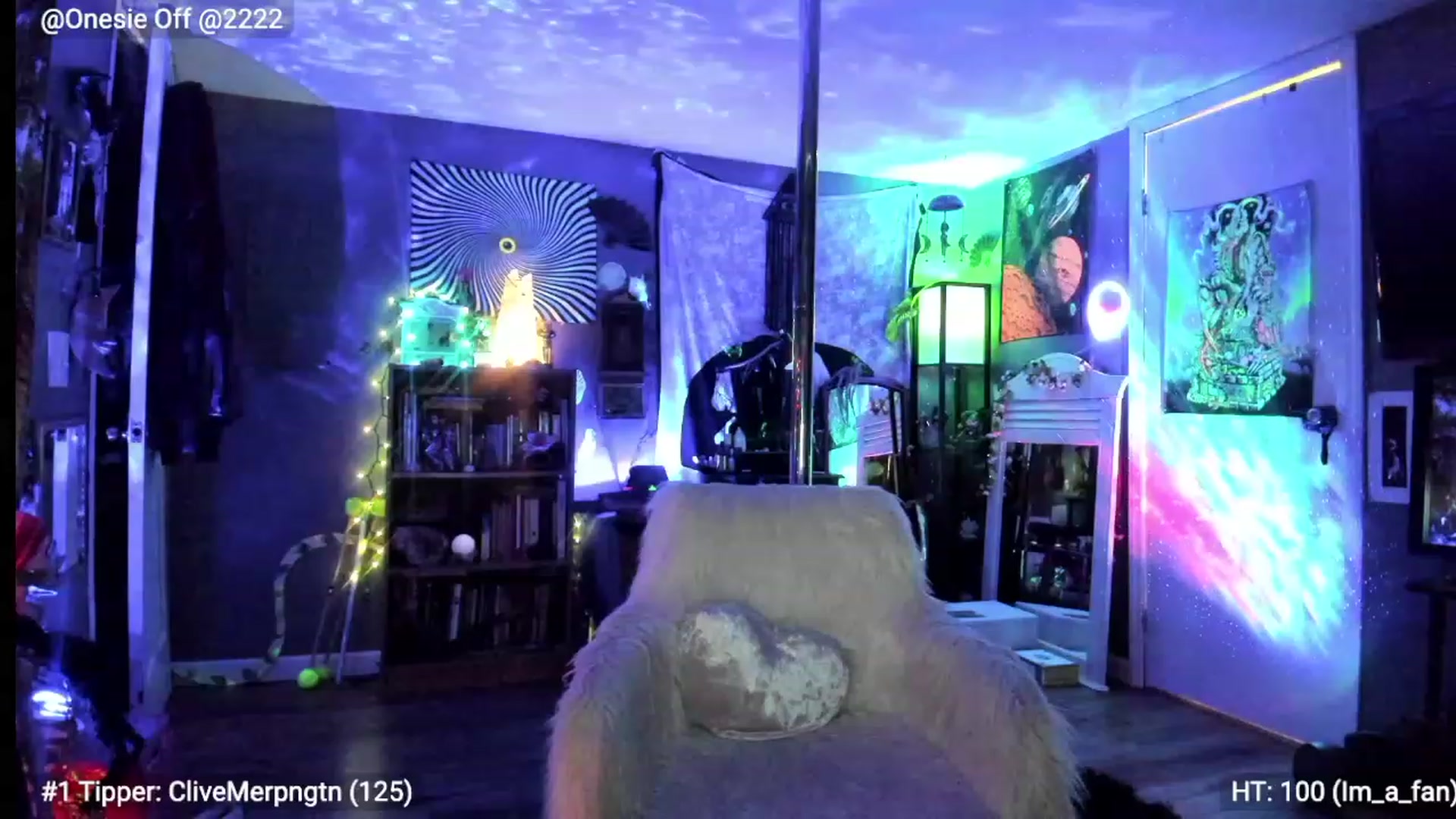 Gallery image thumbnail from Malunaa's myfreecams stream on, 03/21/2023, 23:47 image 11 of 20