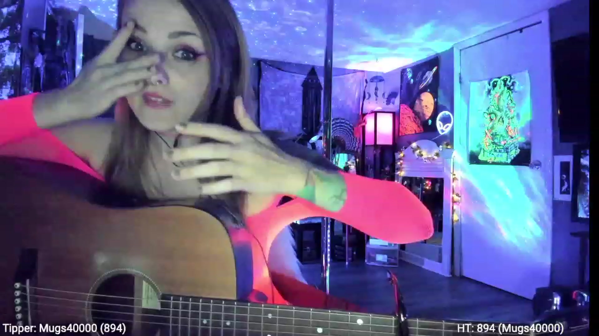 Gallery image thumbnail from Malunaa's myfreecams stream on, 05/17/2023, 22:02 image 6 of 20