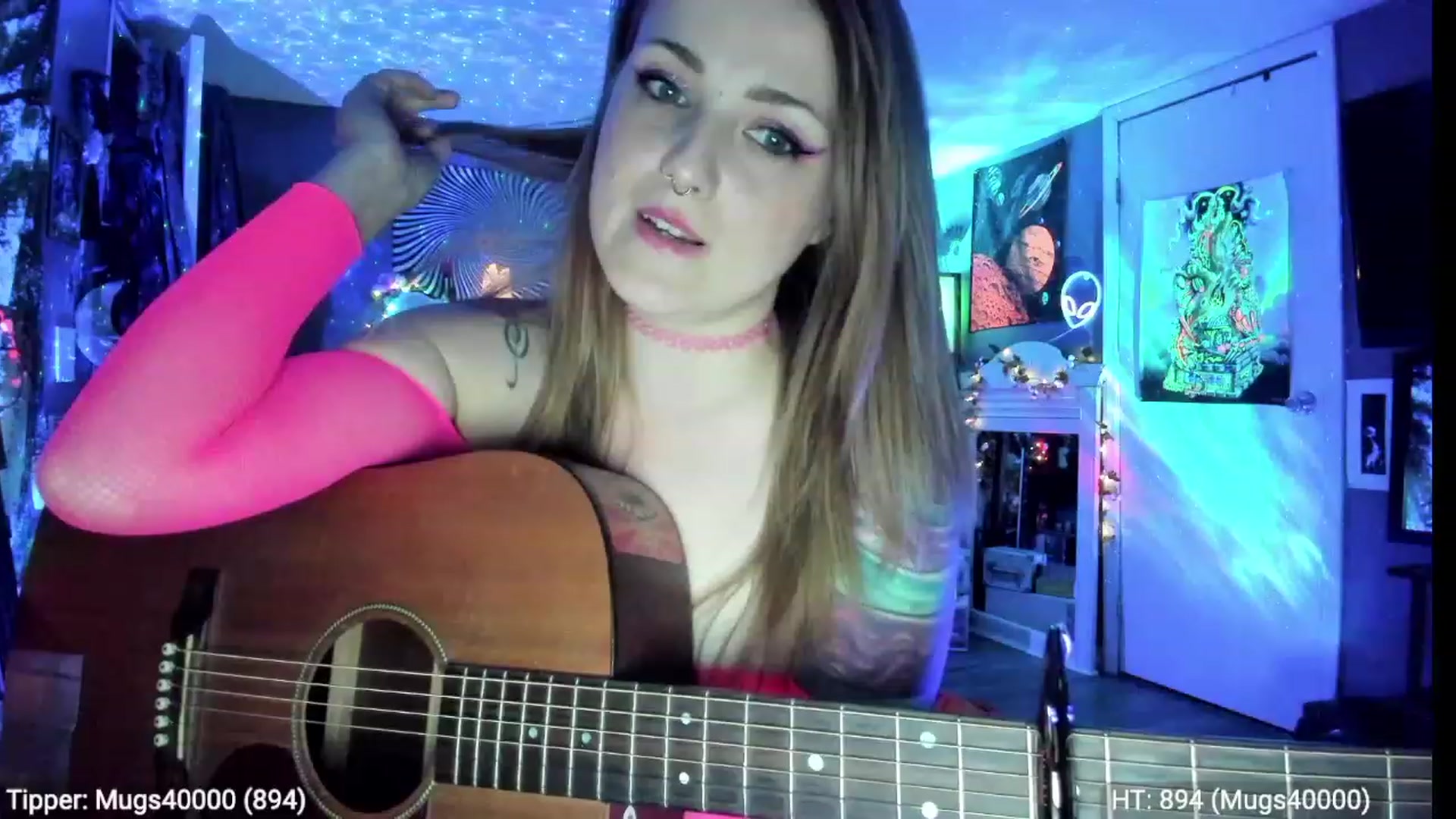 Gallery image thumbnail from Malunaa's myfreecams stream on, 05/17/2023, 22:02 image 8 of 20