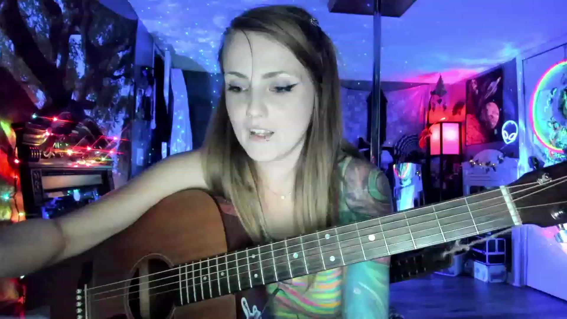 Gallery image thumbnail from Malunaa's myfreecams stream on, 09/07/2023, 23:12 image 10 of 20