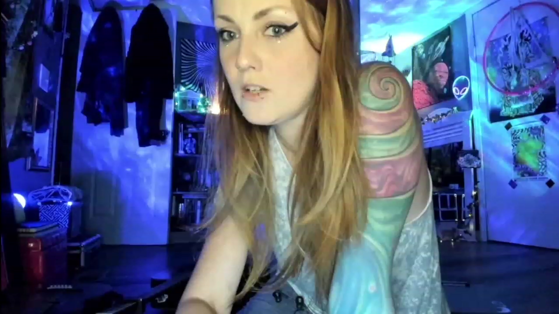 Gallery image thumbnail from Malunaa's myfreecams stream on, 09/28/2023, 20:32 image 13 of 20