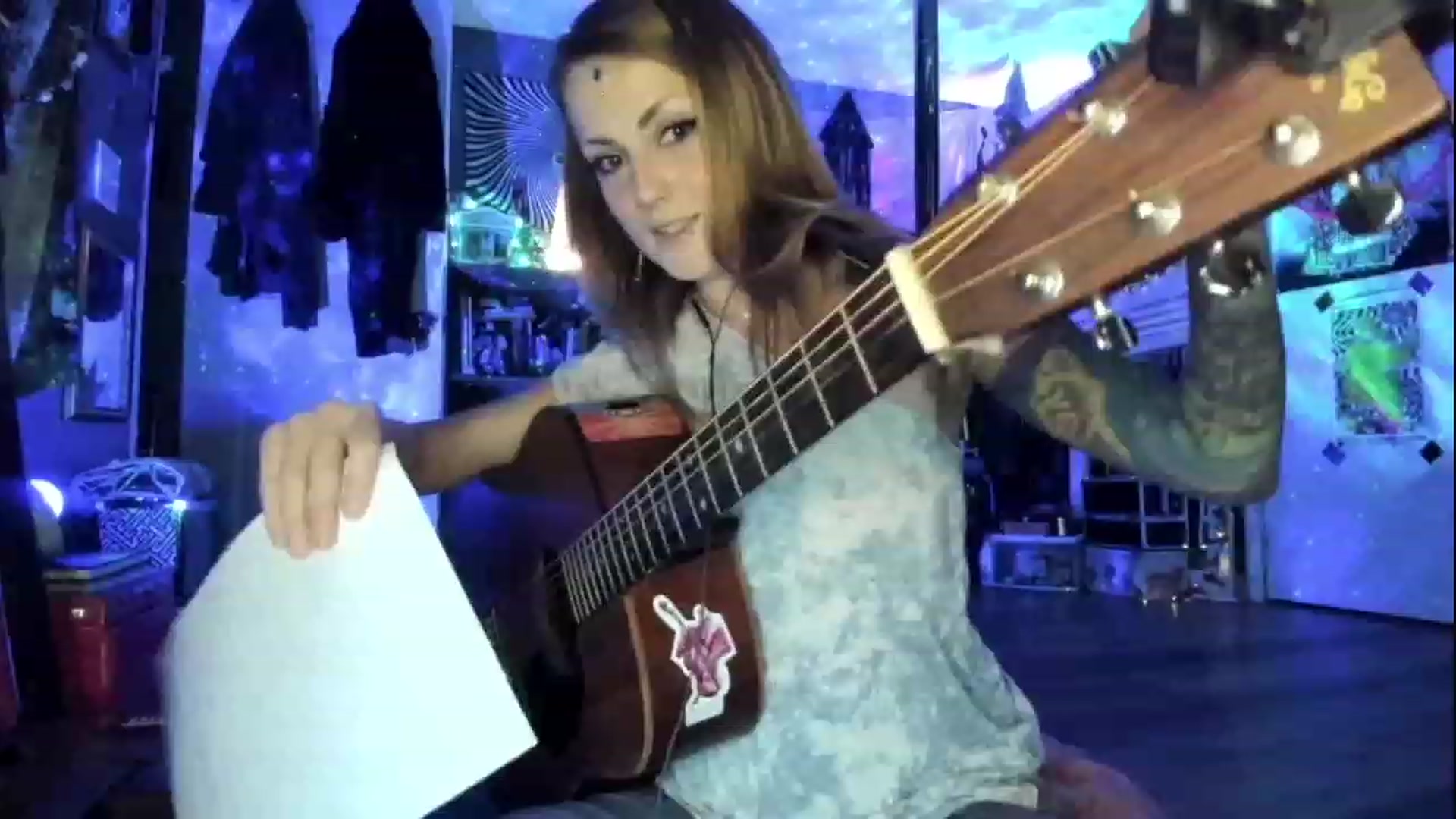 Gallery image thumbnail from Malunaa's myfreecams stream on, 09/28/2023, 20:32 image 15 of 20