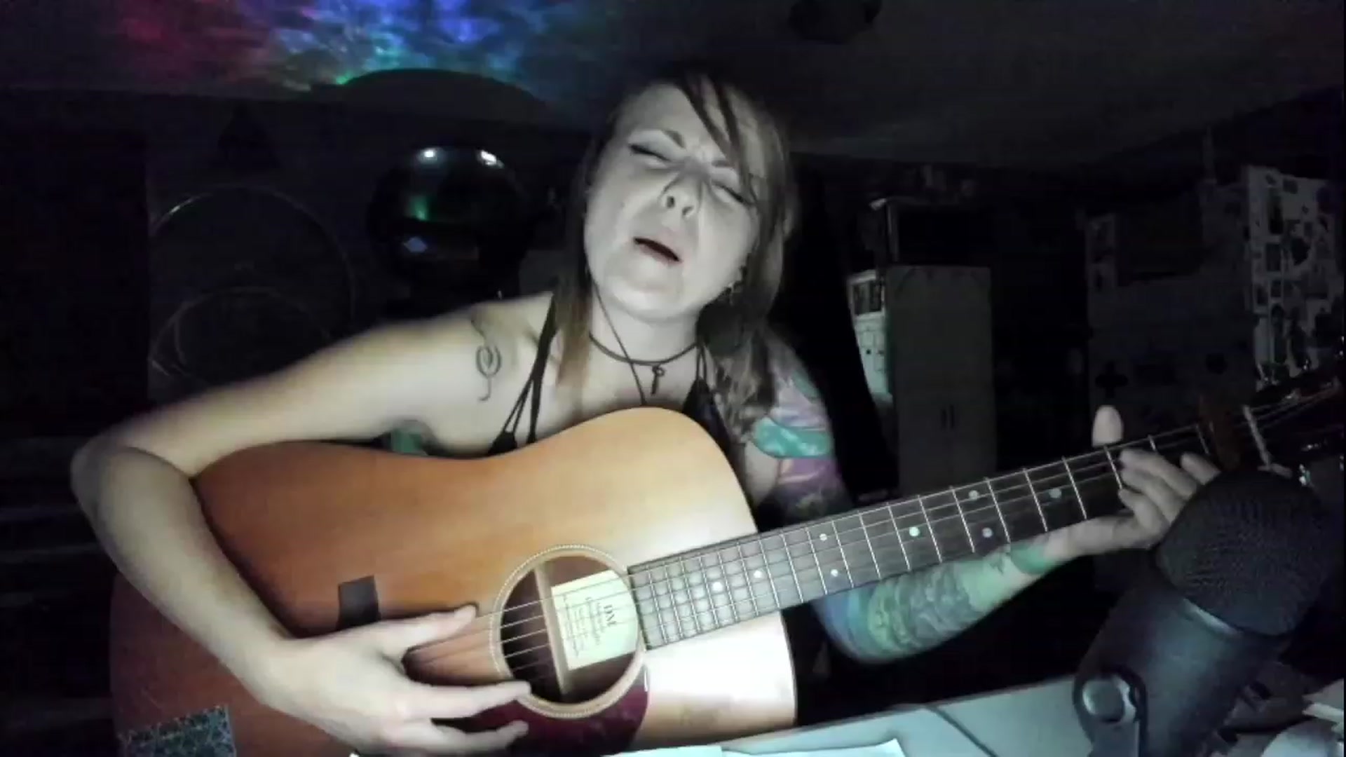 Gallery image thumbnail from Malunaa's myfreecams stream on, 10/02/2023, 23:03 image 6 of 20