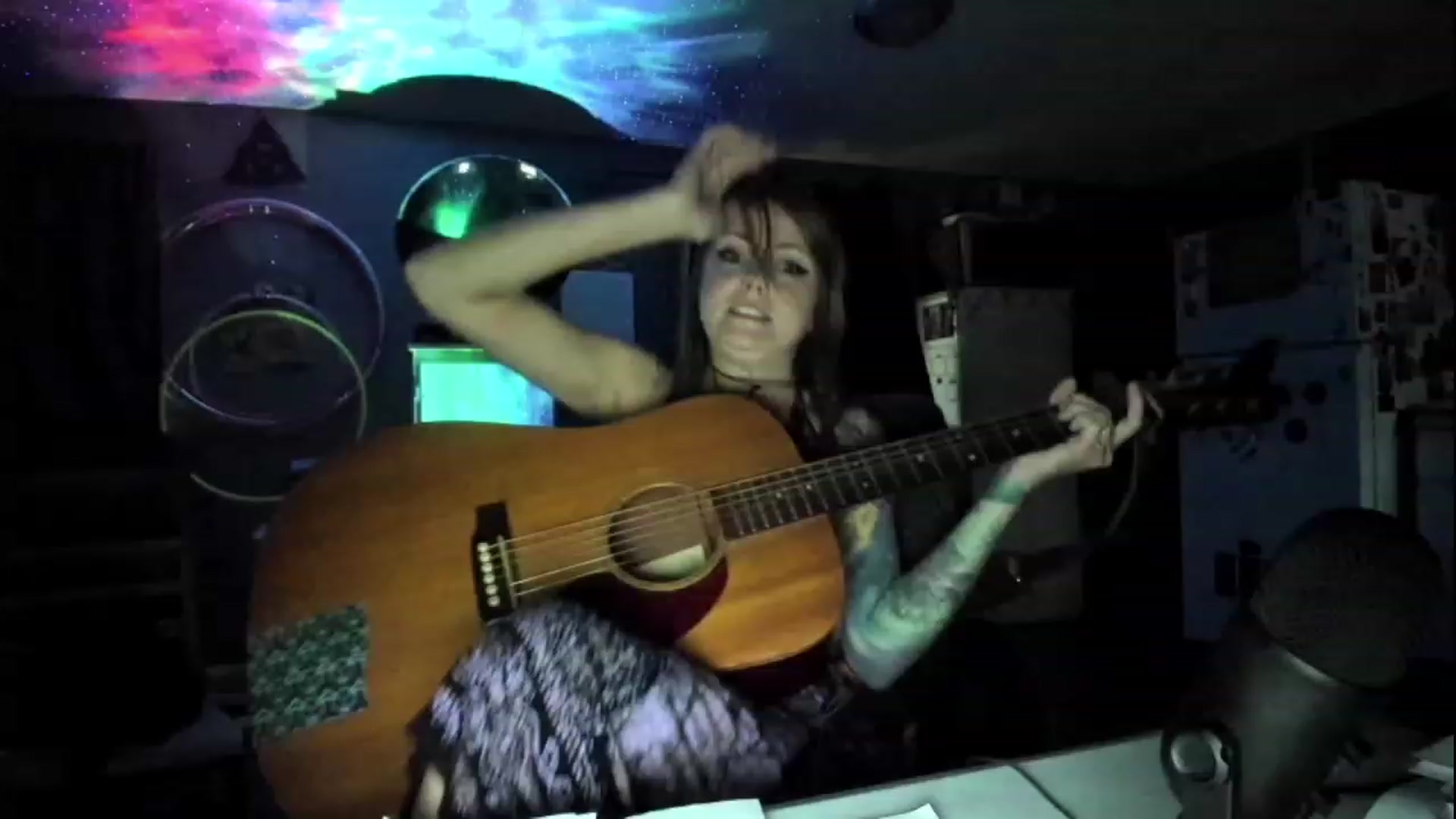 Gallery image thumbnail from Malunaa's myfreecams stream on, 10/02/2023, 23:03 image 5 of 20