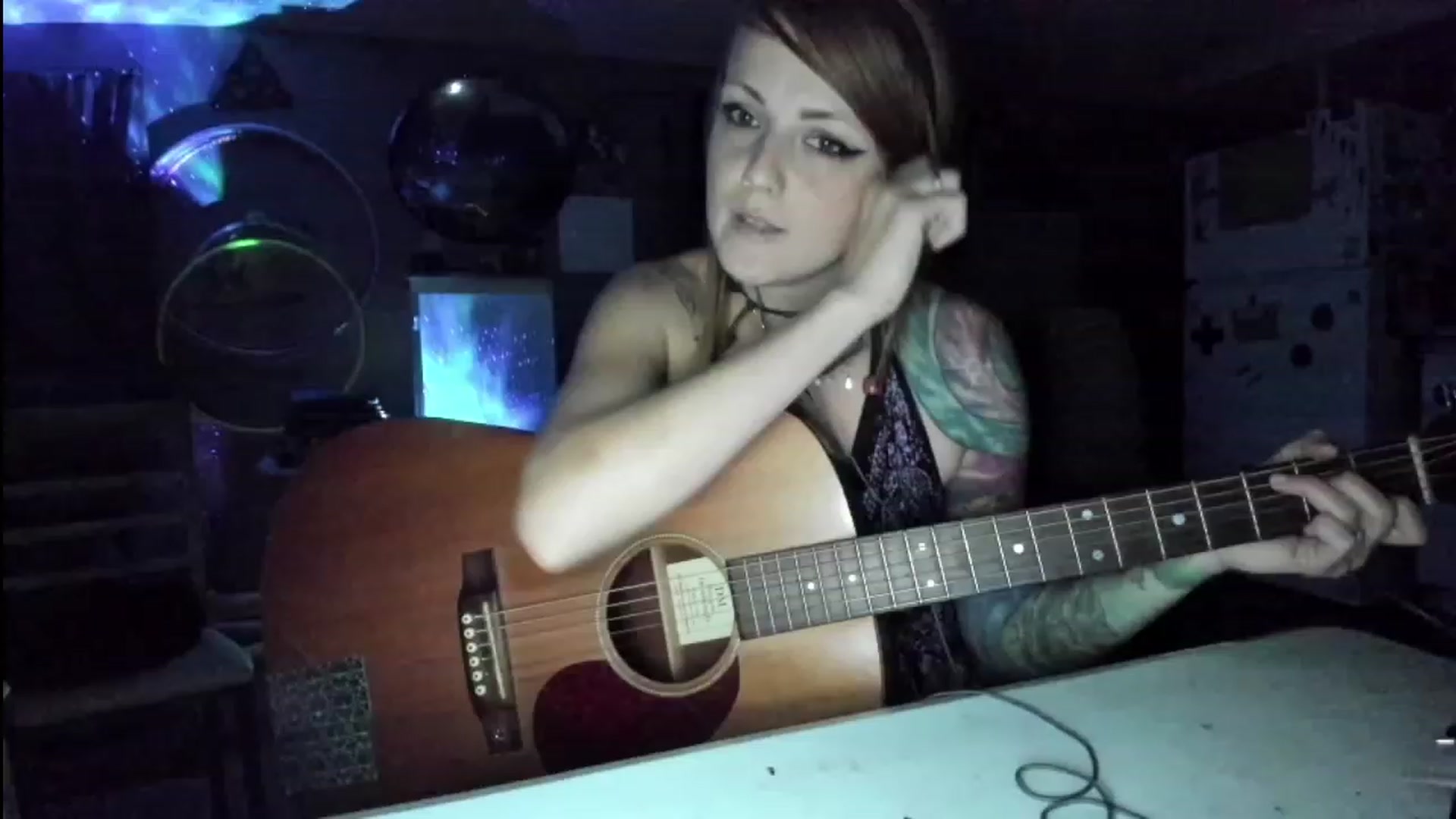 Gallery image thumbnail from Malunaa's myfreecams stream on, 10/03/2023, 24:01 image 7 of 20