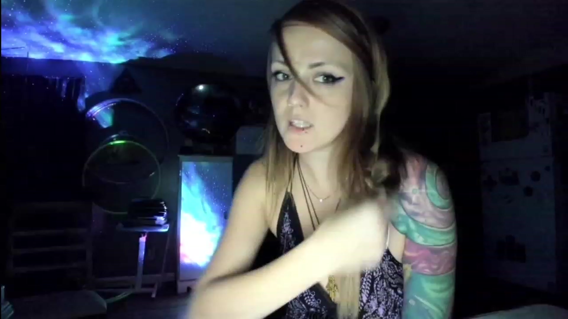 Gallery image thumbnail from Malunaa's myfreecams stream on, 10/03/2023, 24:43 image 20 of 20