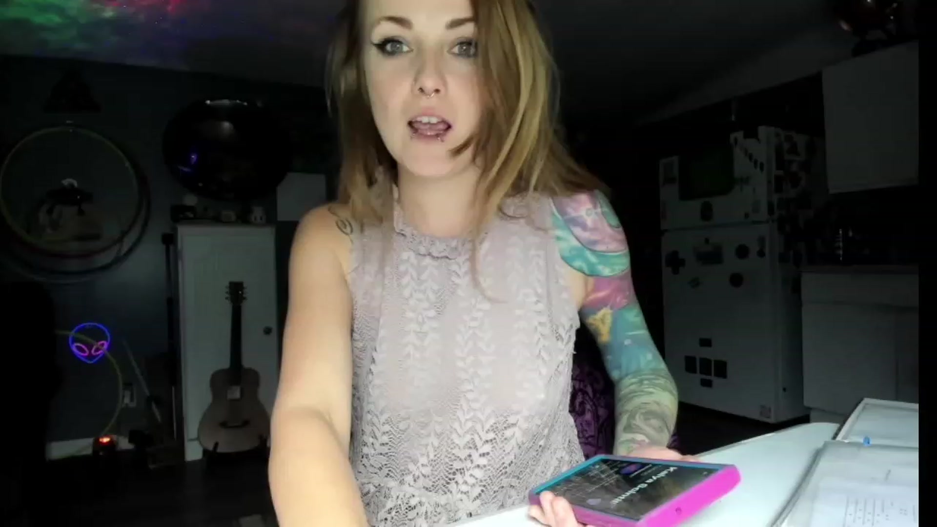 Gallery image thumbnail from Malunaa's myfreecams stream on, 12/27/2023, 01:36 image 15 of 20