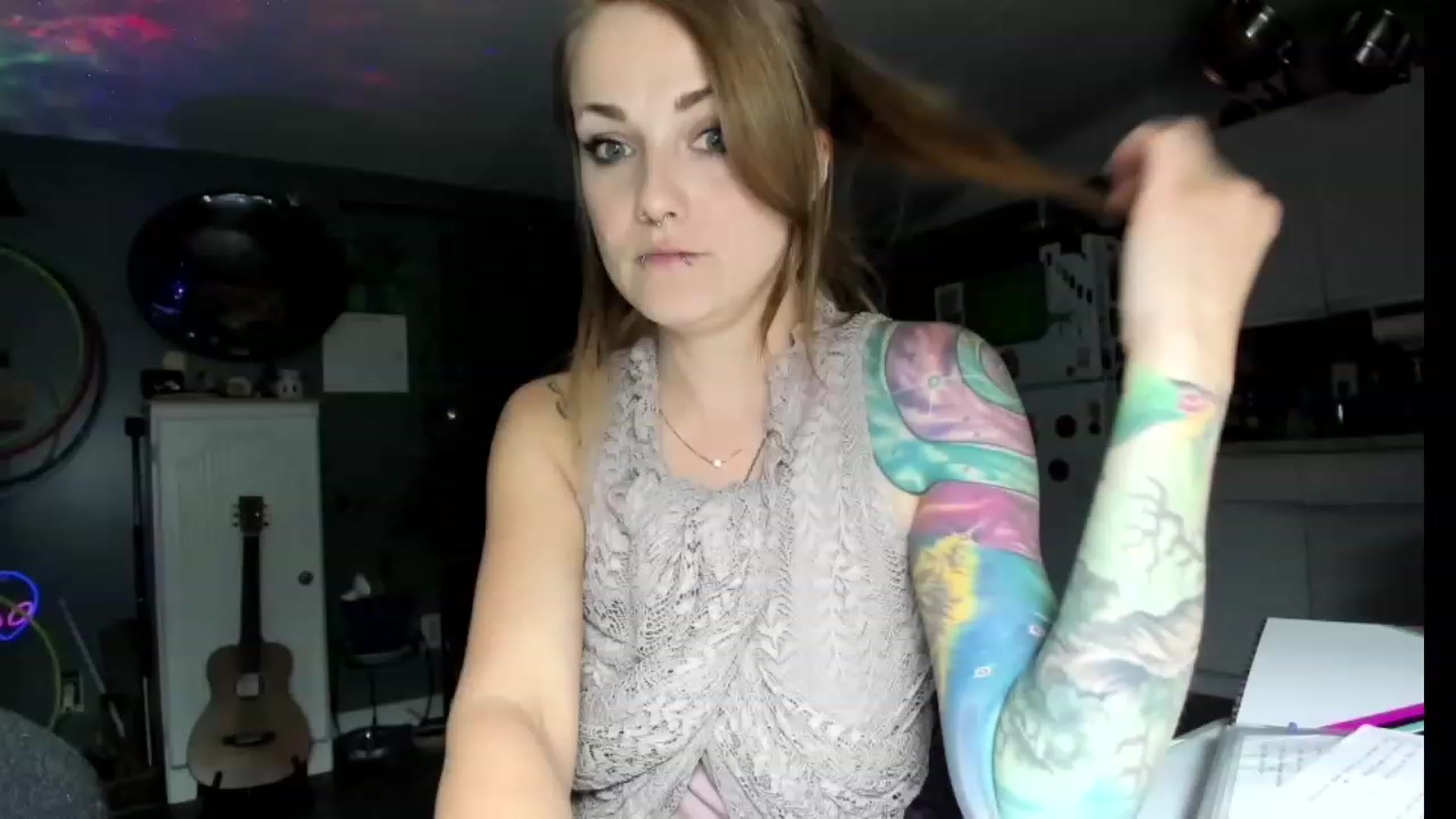 Gallery image thumbnail from Malunaa's myfreecams stream on, 12/27/2023, 01:36 image 5 of 20