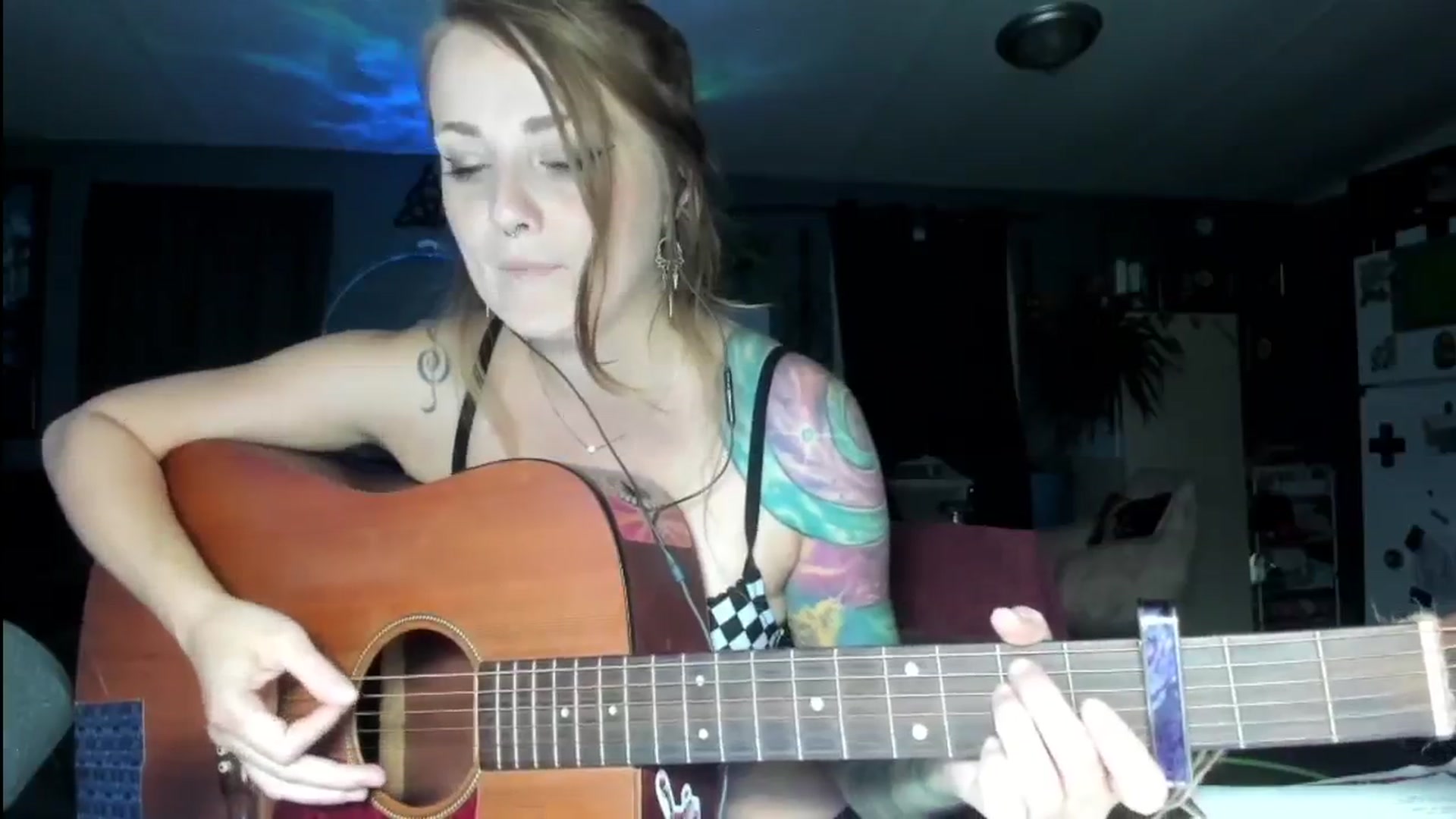Gallery image thumbnail from Malunaa's myfreecams stream on, 08/15/2024, 01:06 image 19 of 20