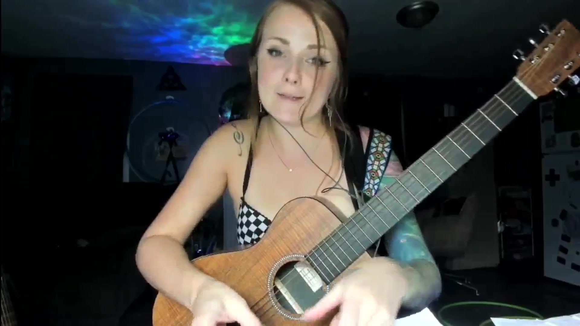 Gallery image thumbnail from Malunaa's myfreecams stream on, 08/15/2024, 01:06 image 13 of 20