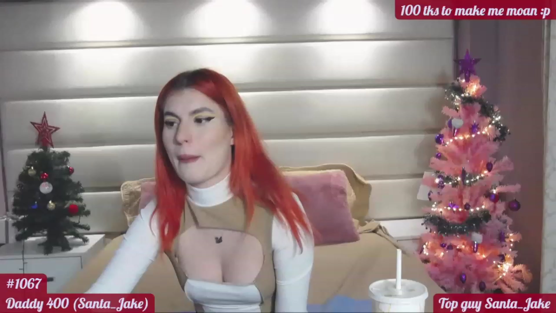 Gallery image thumbnail from MamaDragon's myfreecams stream on, 12/20/2022, 18:44 image 5 of 20