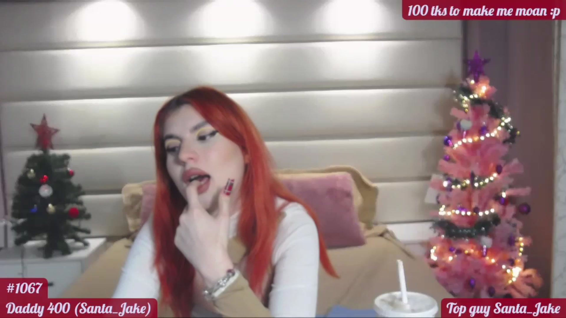 Gallery image thumbnail from MamaDragon's myfreecams stream on, 12/20/2022, 18:44 image 10 of 20