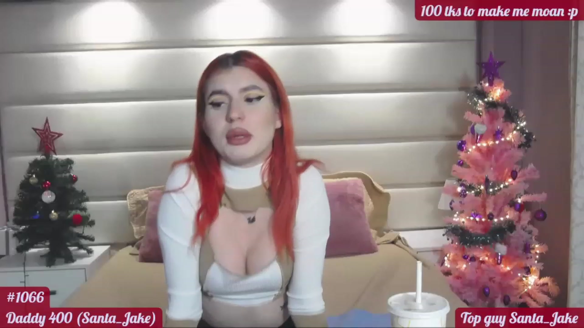 Gallery image thumbnail from MamaDragon's myfreecams stream on, 12/20/2022, 18:44 image 4 of 20