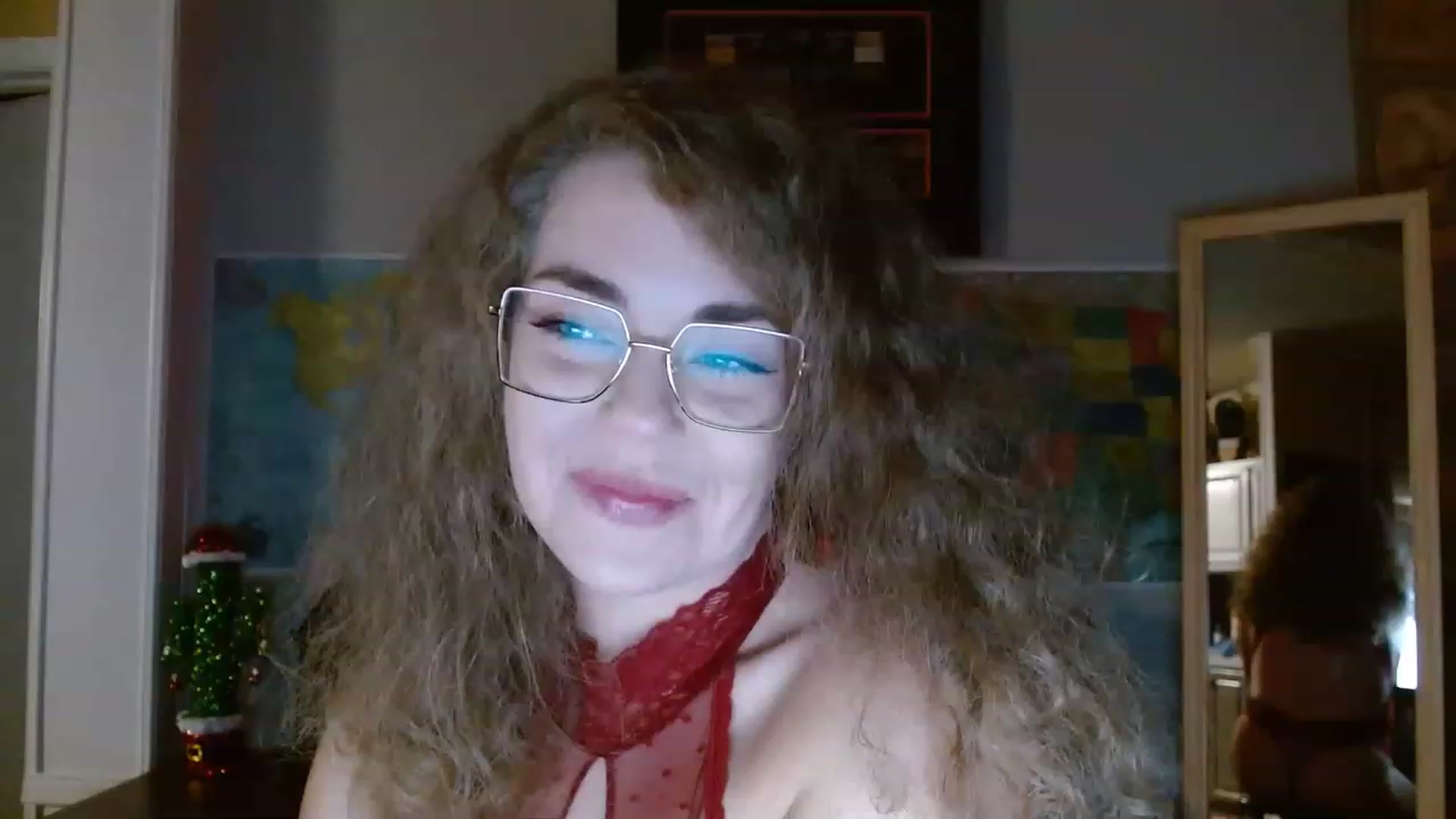 Gallery image thumbnail from Mama_IsAPerv's myfreecams stream on, 11/27/2022, 07:50 image 19 of 20