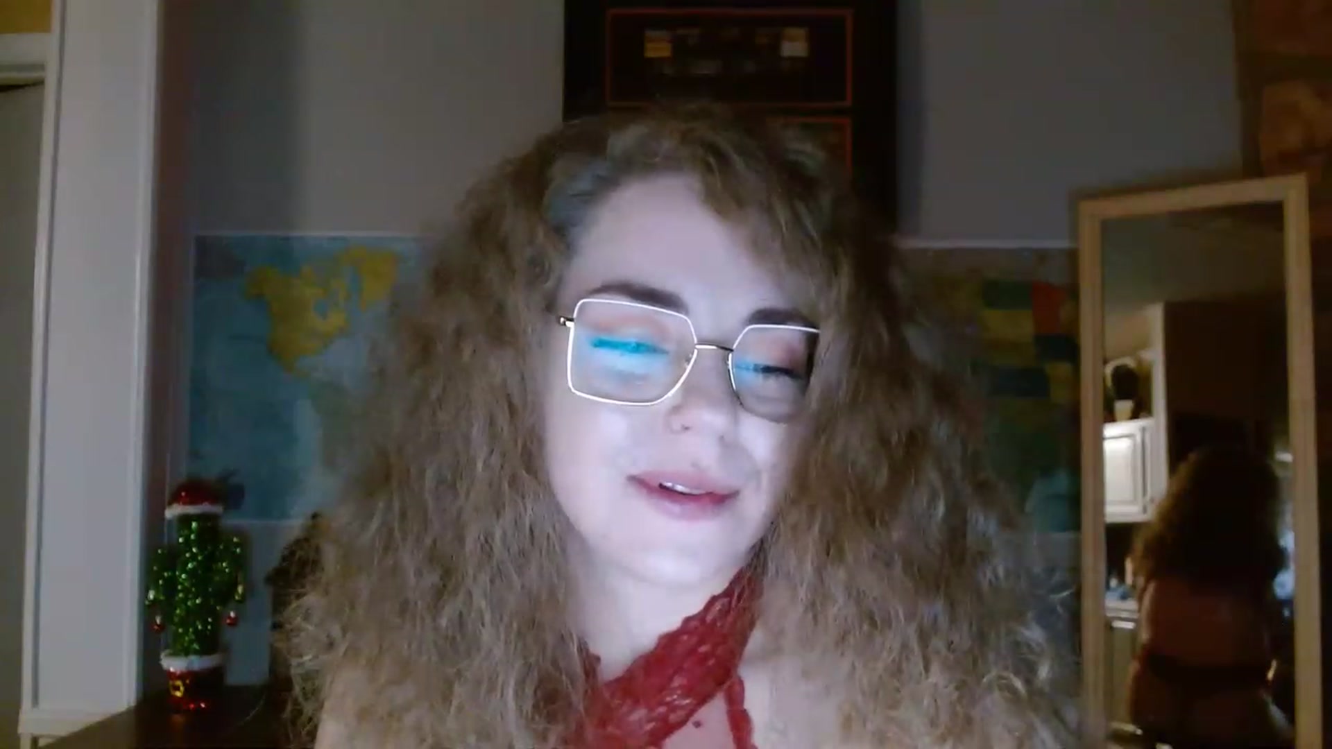 Gallery image thumbnail from Mama_IsAPerv's myfreecams stream on, 11/27/2022, 07:50 image 17 of 20