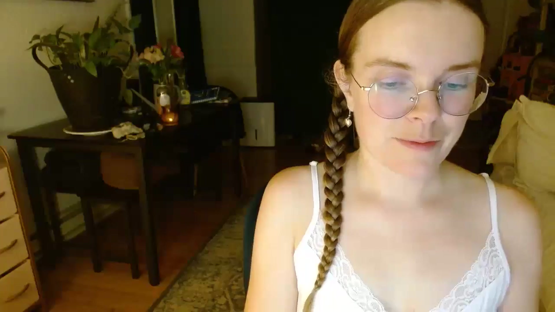 Gallery image thumbnail from Mamaearth's myfreecams stream on, 08/15/2024, 09:23 image 6 of 20