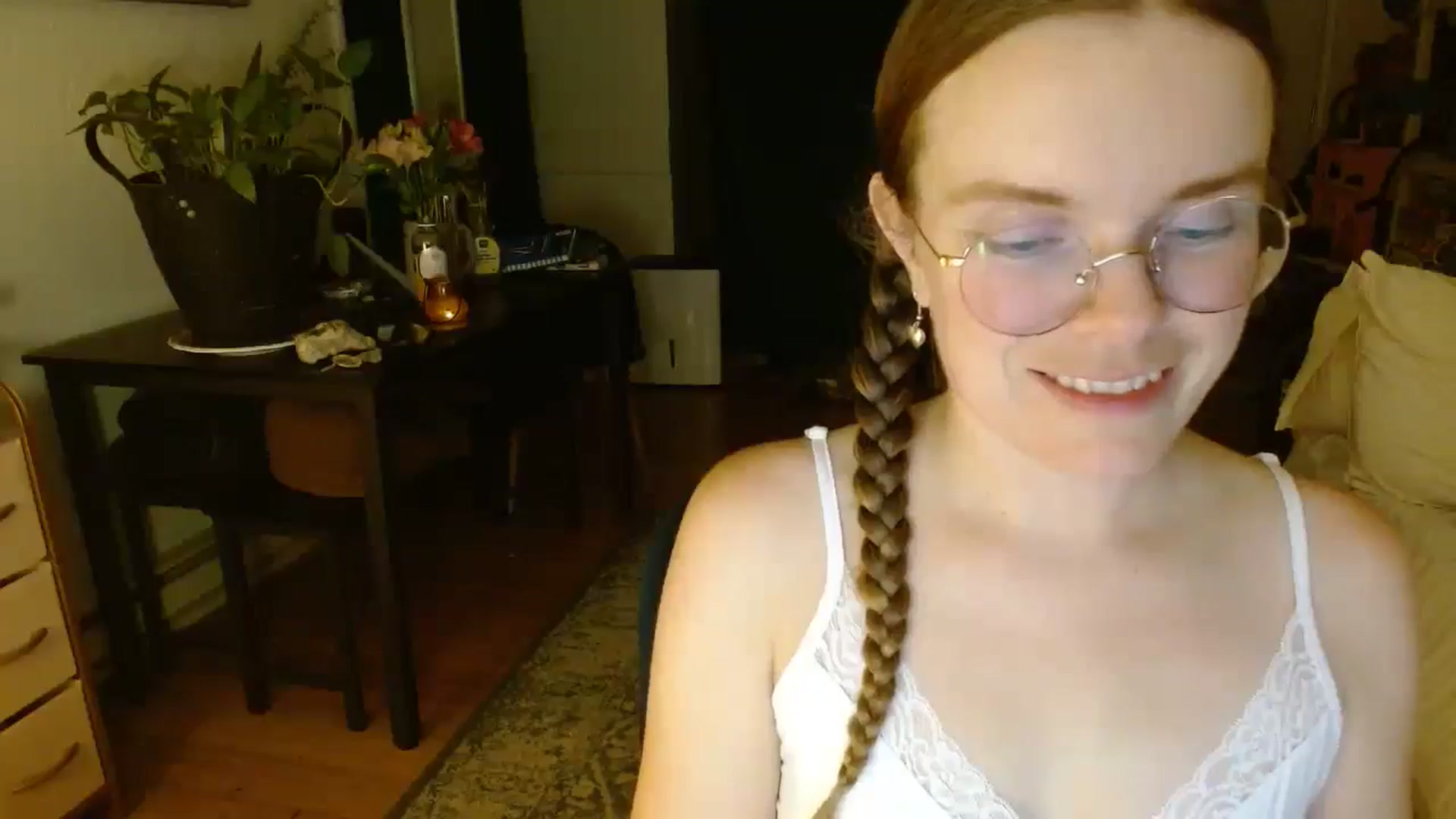 Gallery image thumbnail from Mamaearth's myfreecams stream on, 08/15/2024, 09:23 image 5 of 20
