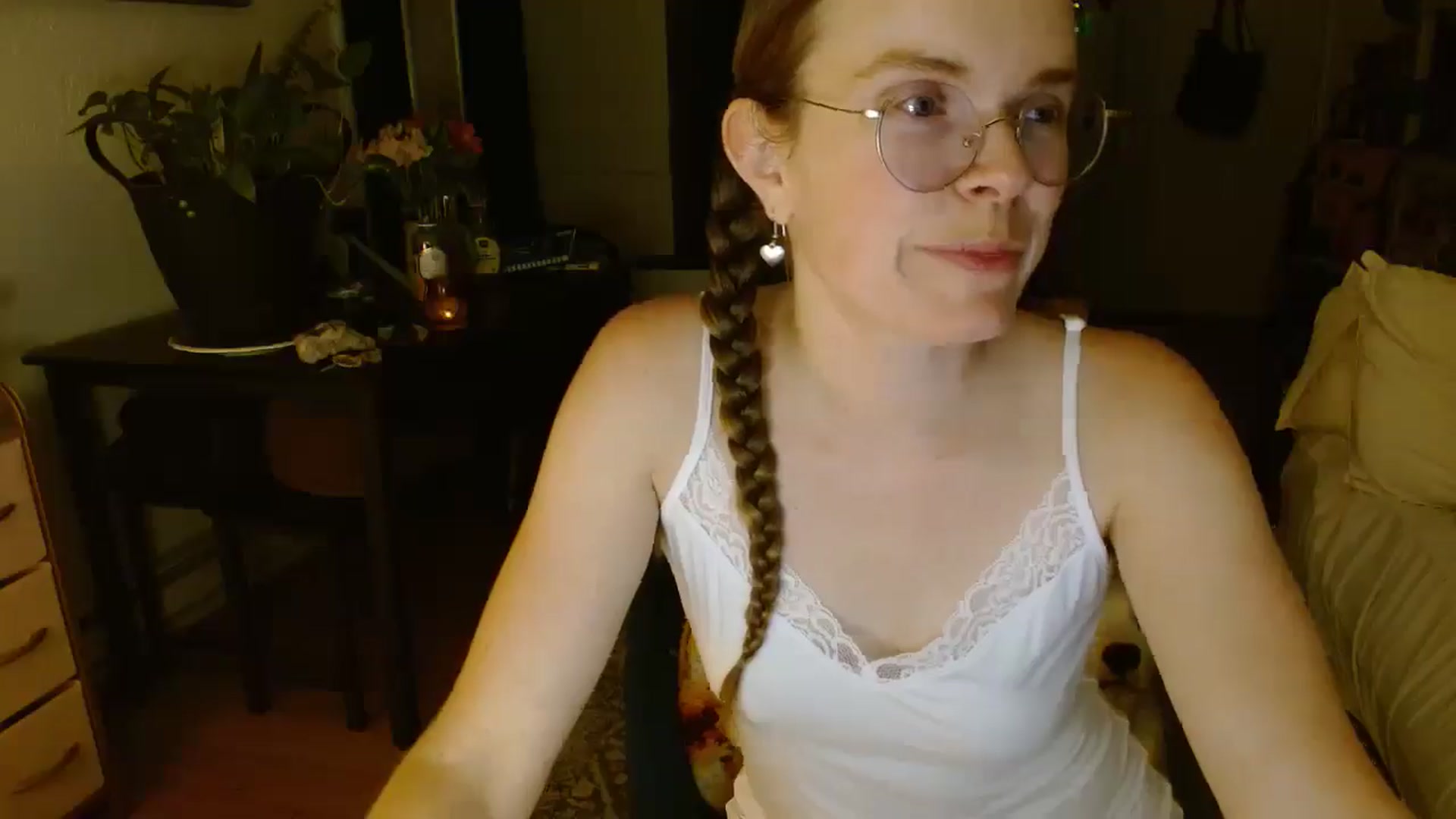 Gallery image thumbnail from Mamaearth's myfreecams stream on, 08/15/2024, 09:23 image 3 of 20