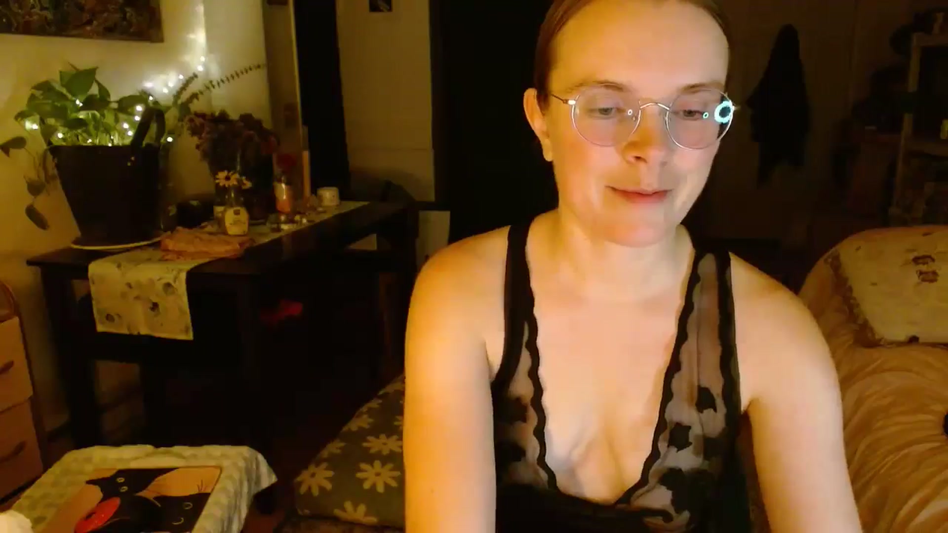 Gallery image thumbnail from Mamaearth's myfreecams stream on, 09/09/2024, 08:19 image 4 of 20