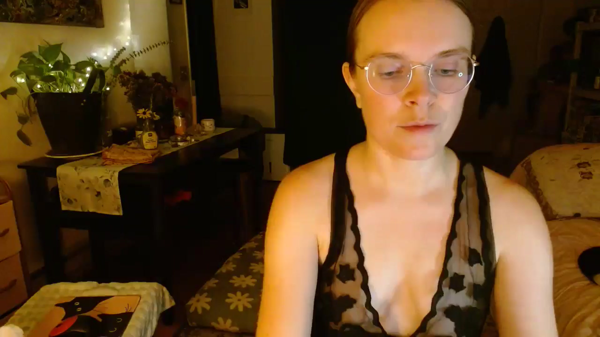 Gallery image thumbnail from Mamaearth's myfreecams stream on, 09/09/2024, 08:19 image 8 of 20